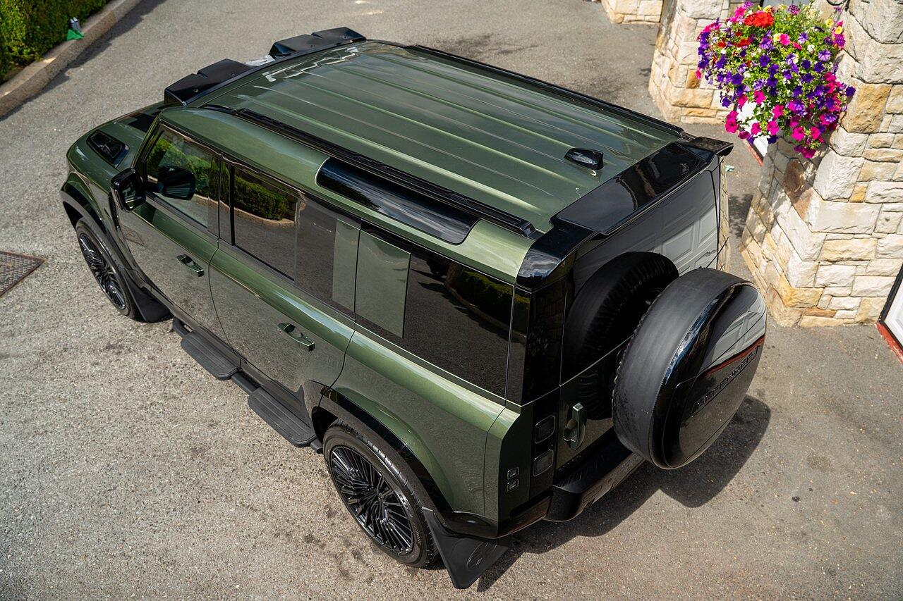 Land Rover Defender view 46