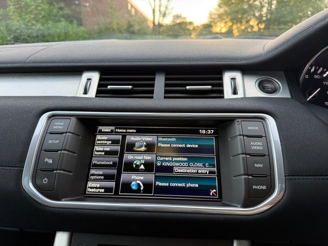 Land Rover Range Rover Evoque view 18