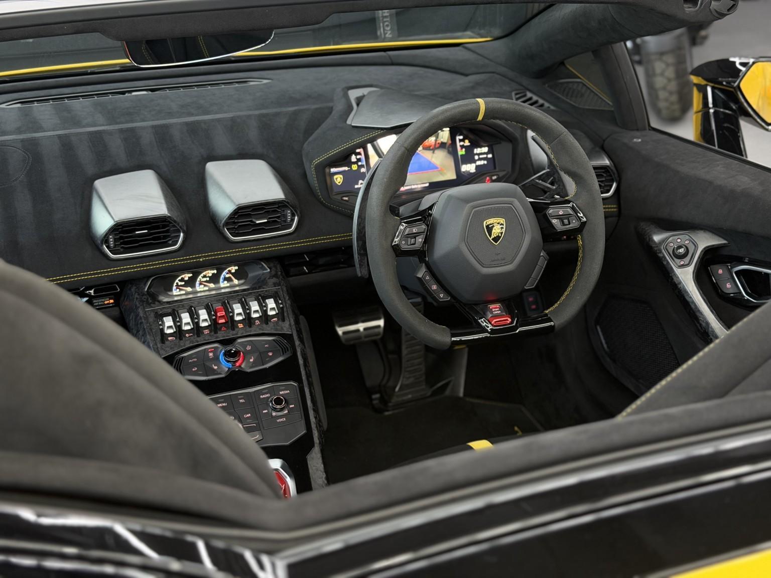 Lamborghini Huracan view 62