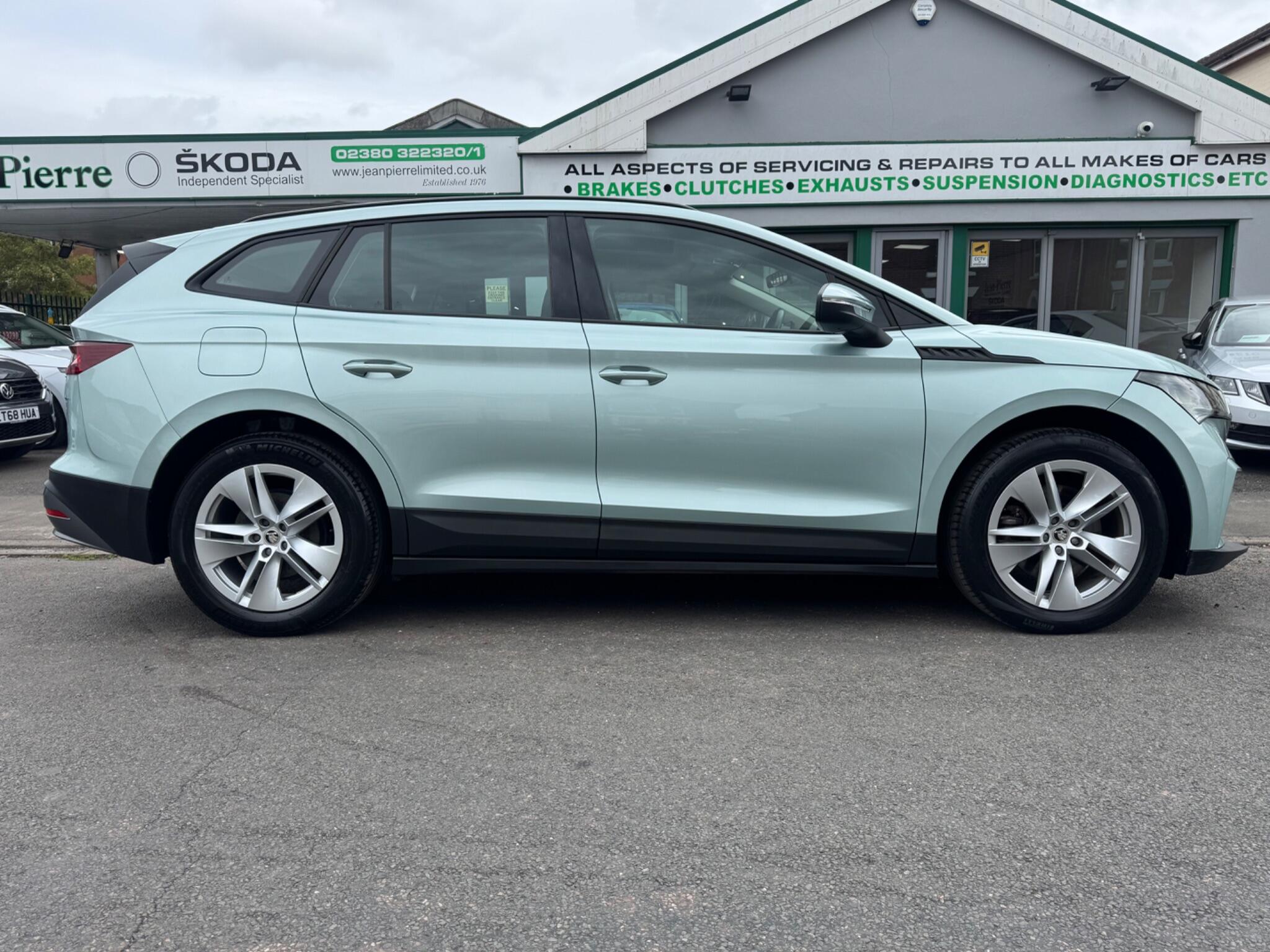 Skoda Enyaq view 10