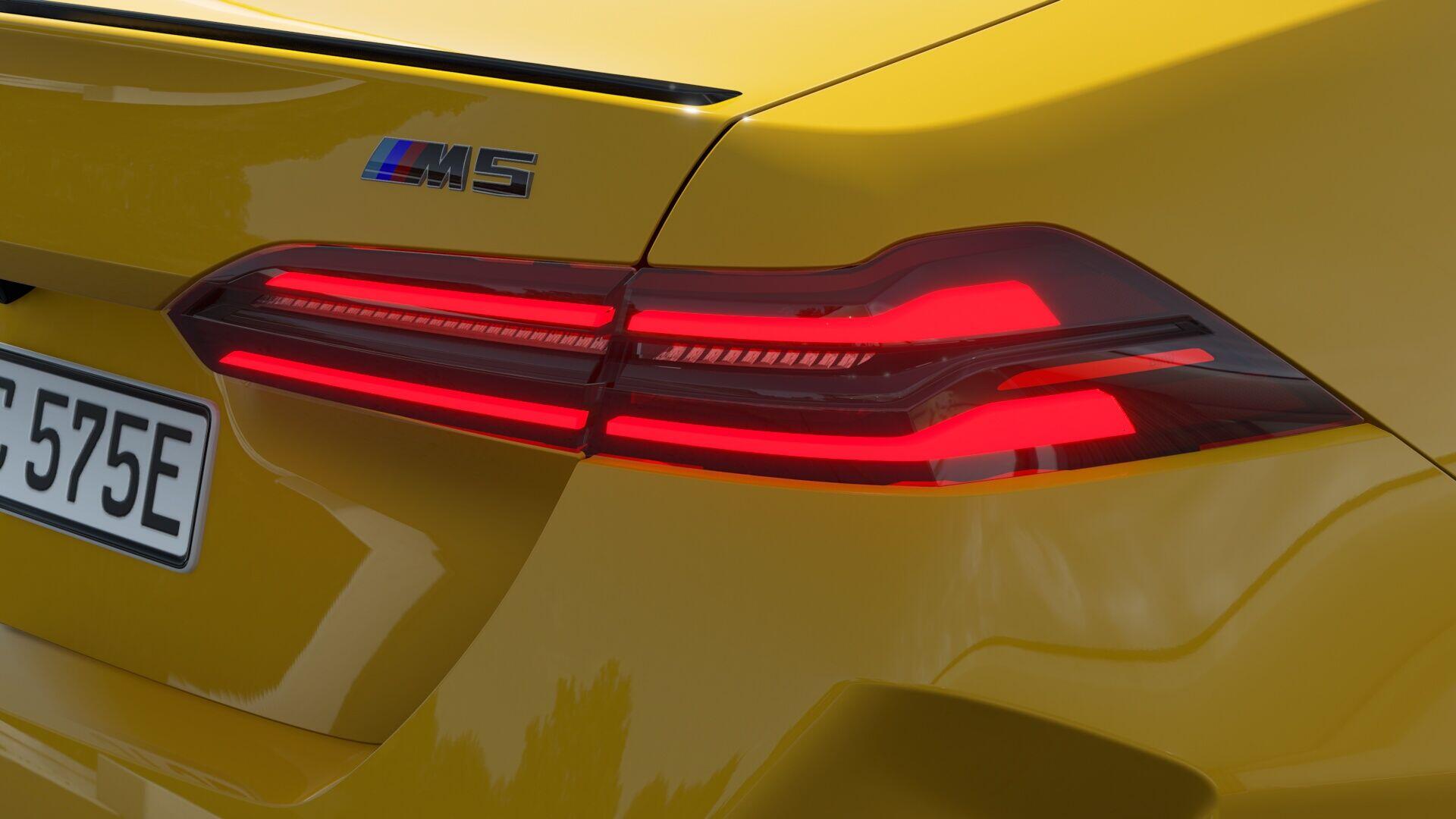 BMW M5 view 8