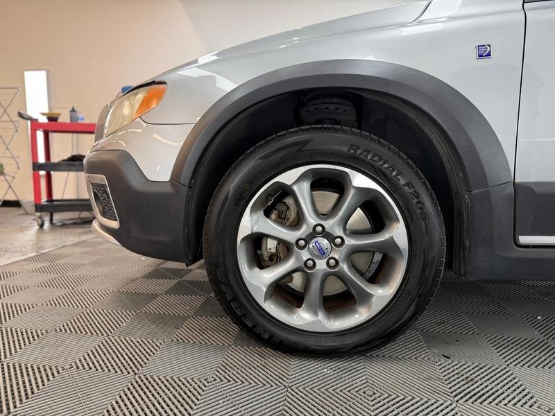 2009 Volvo XC70 image 7