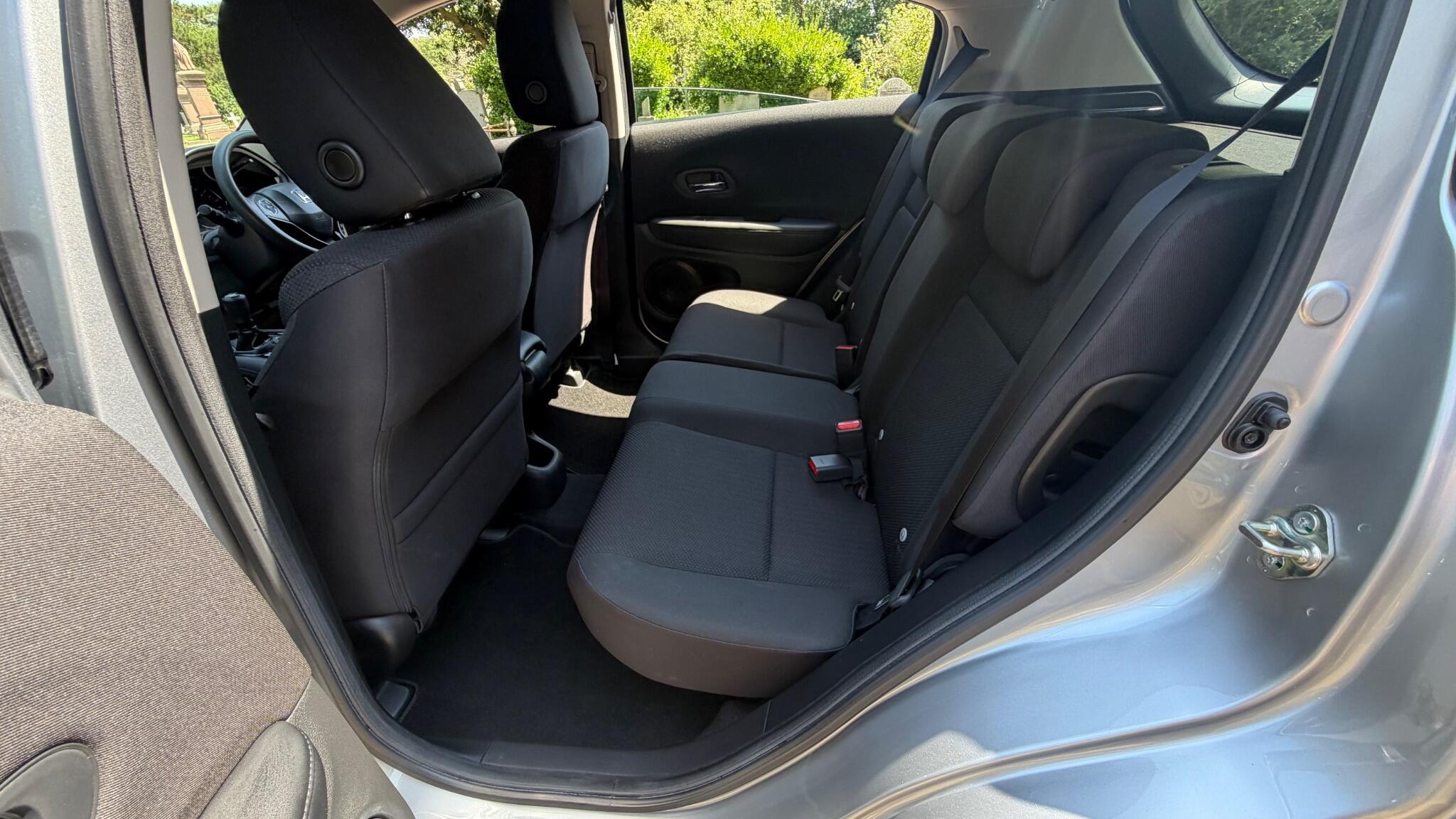 Honda HR-V view 30