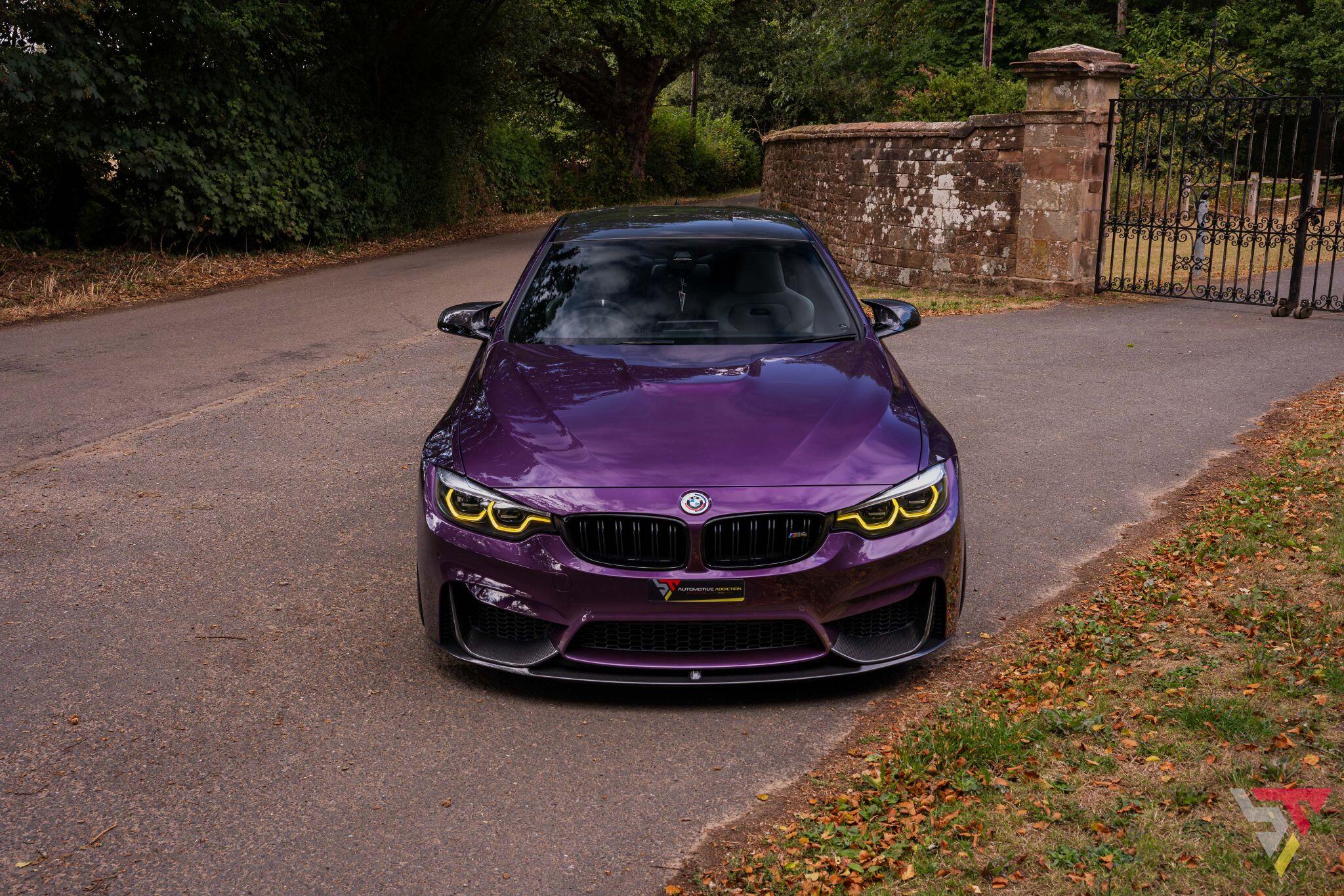 BMW M4 view 4