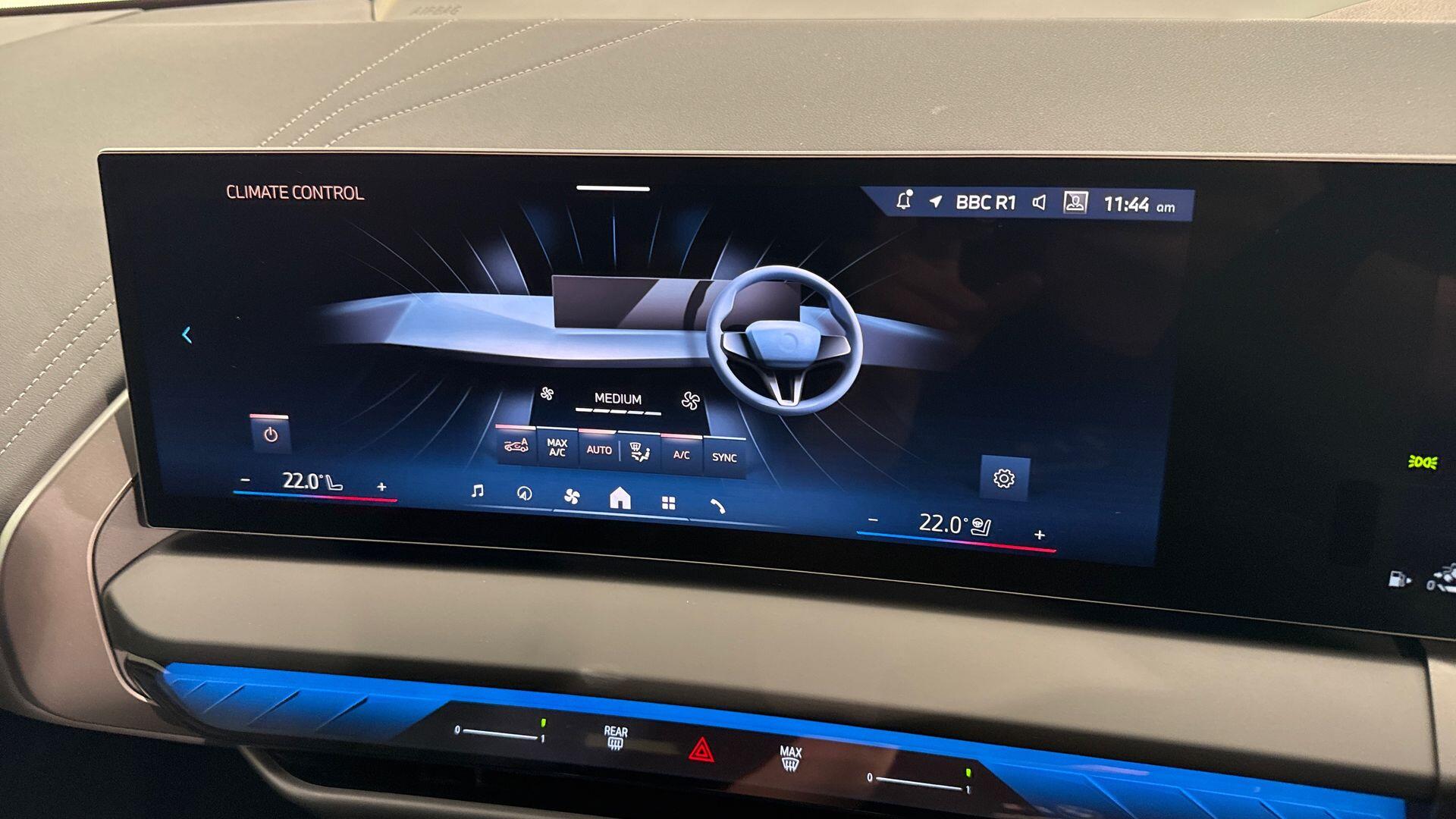 BMW X3 view 27