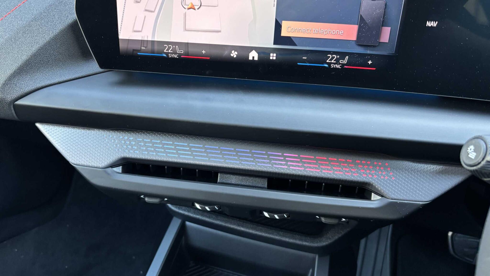 BMW 2 Series view 14