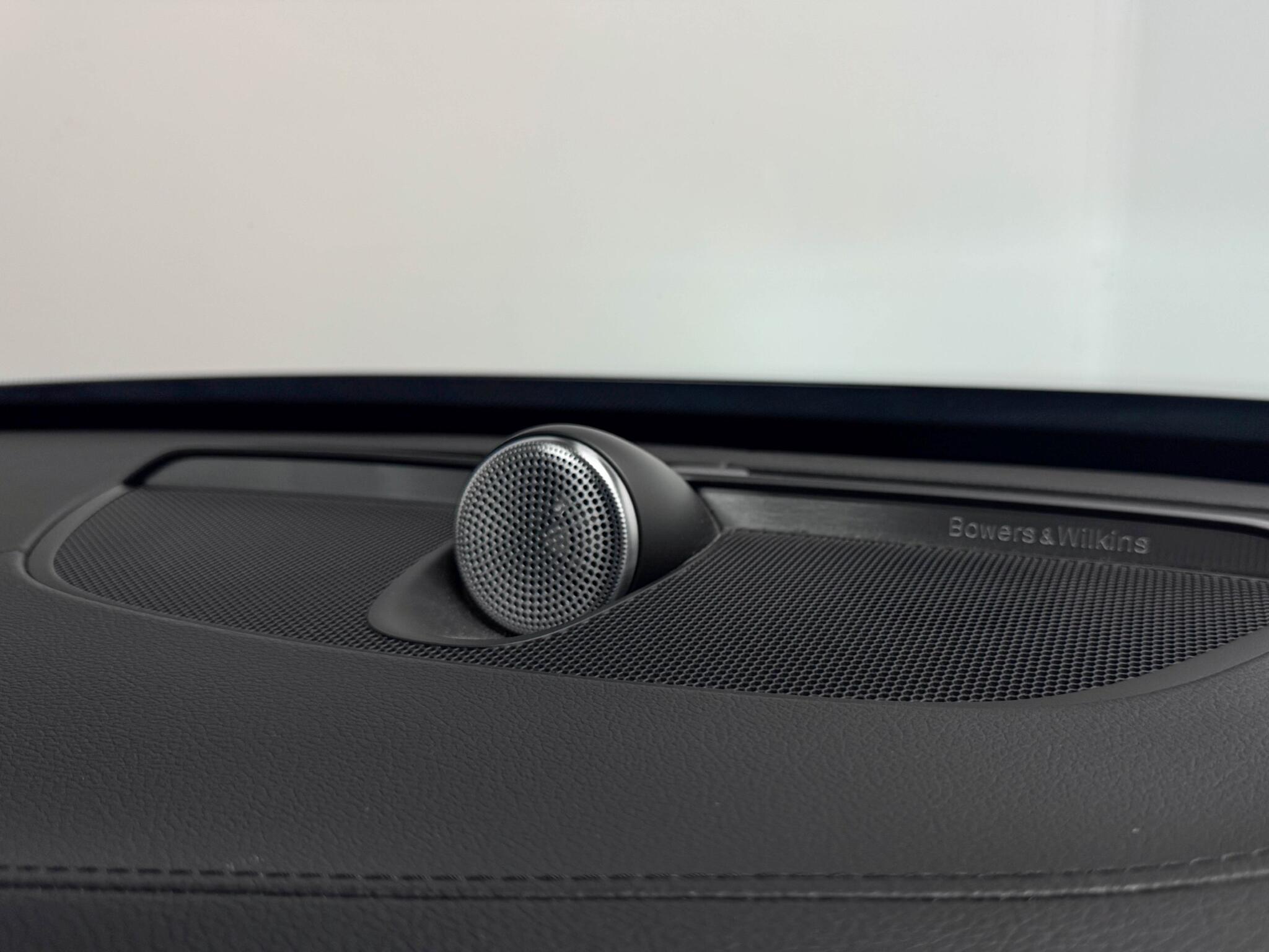 Volvo XC90 view 44