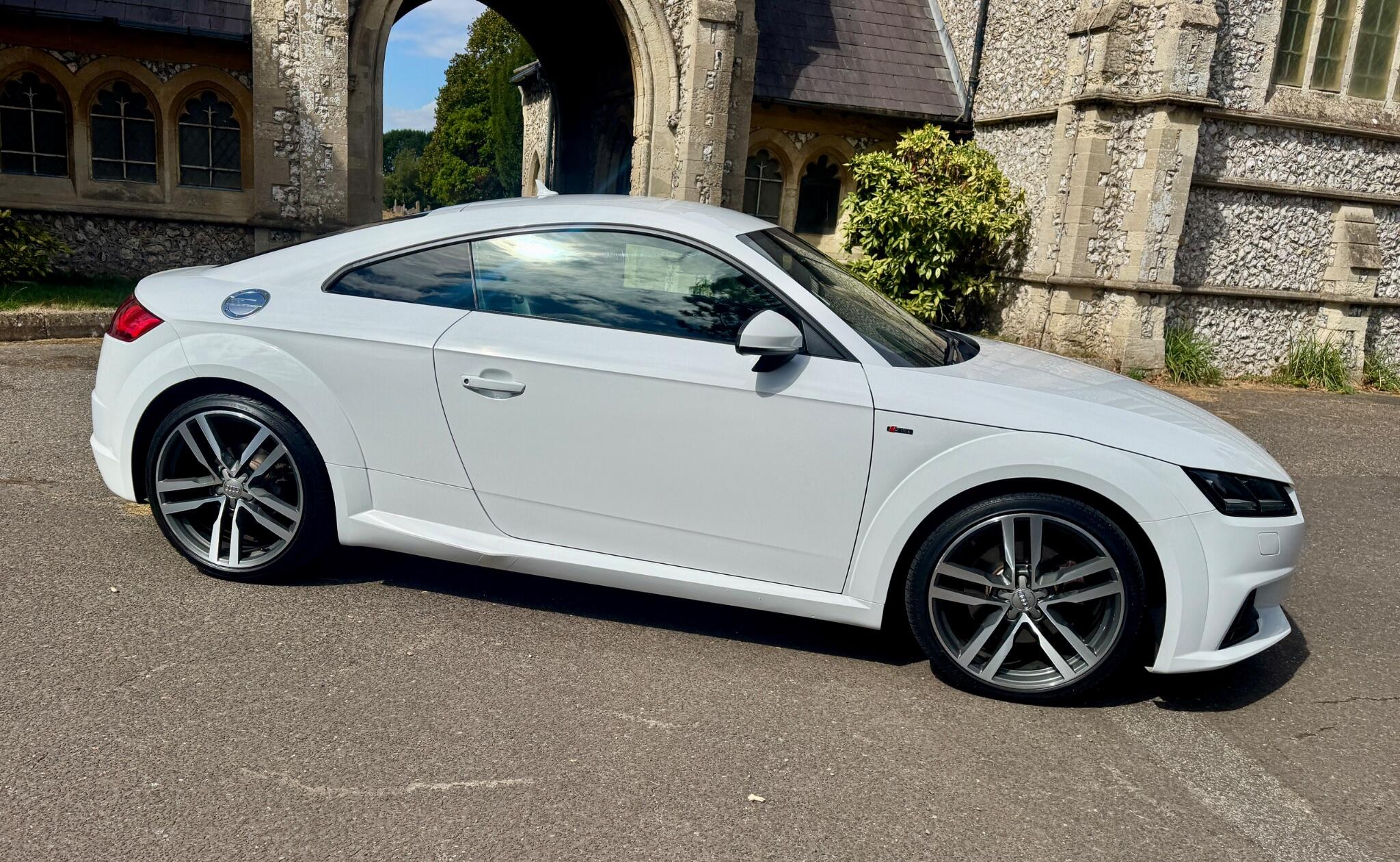 Audi TT view 73