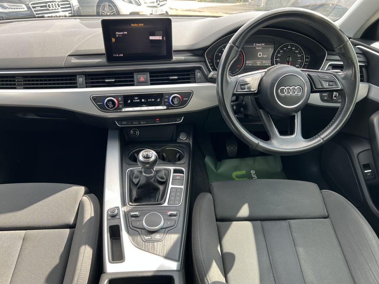 Audi A4 view 28