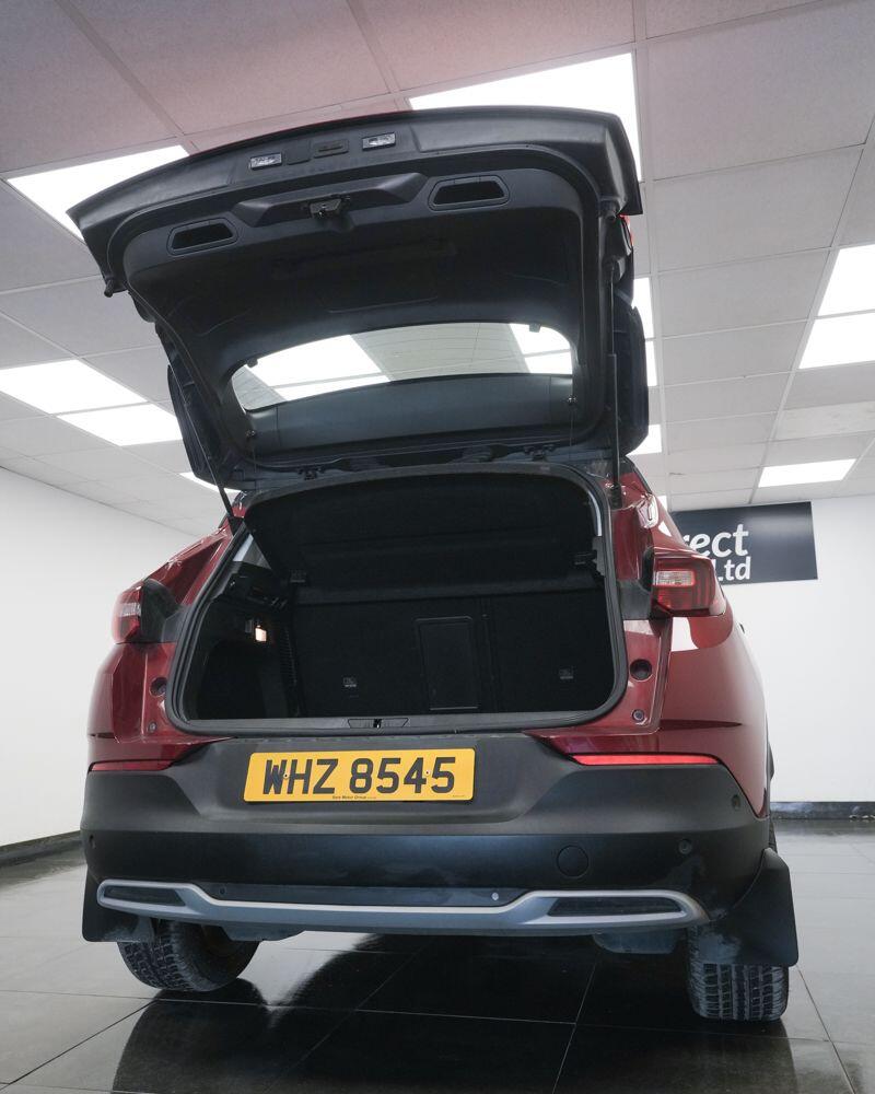 Vauxhall Grandland X view 7