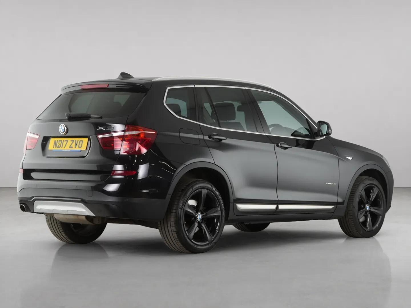 BMW X3 view 8