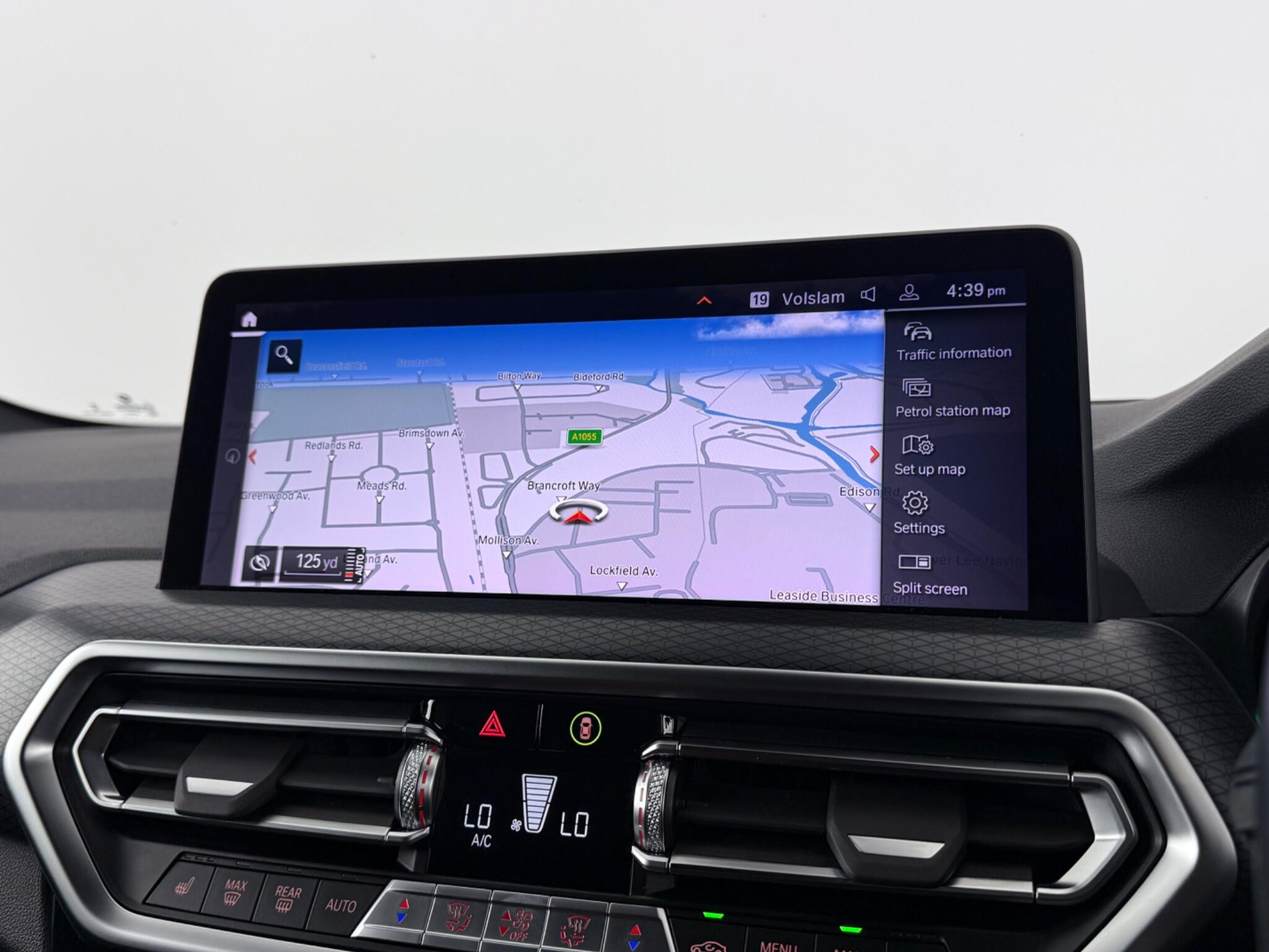 BMW X4 view 27