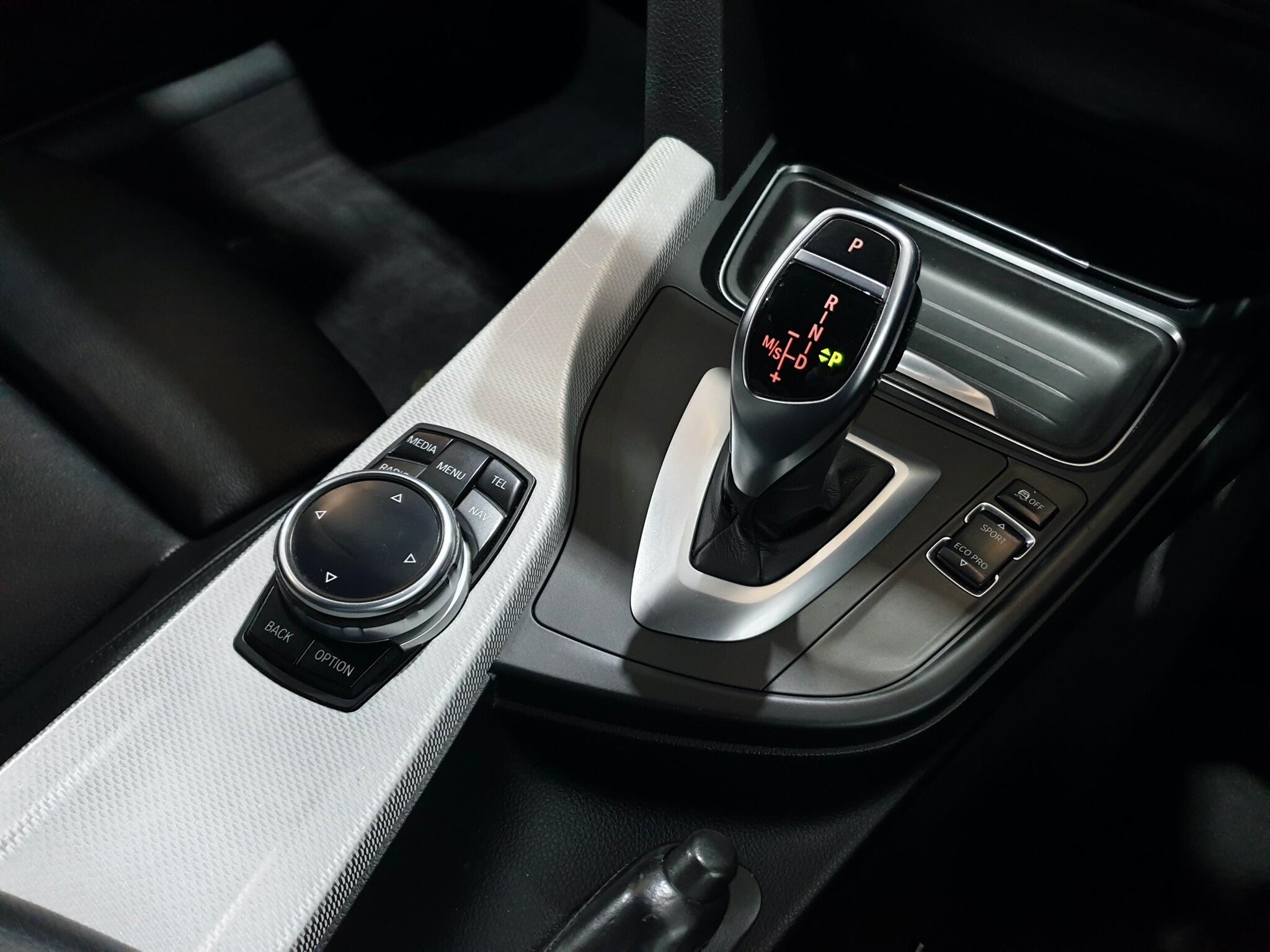 BMW 3 Series view 58