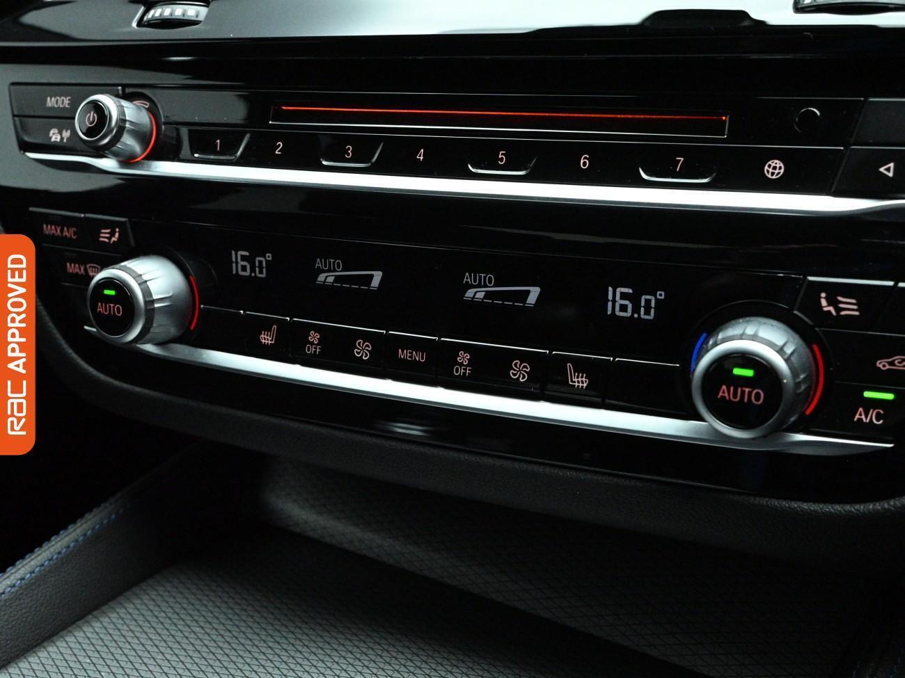 BMW 5 Series view 16