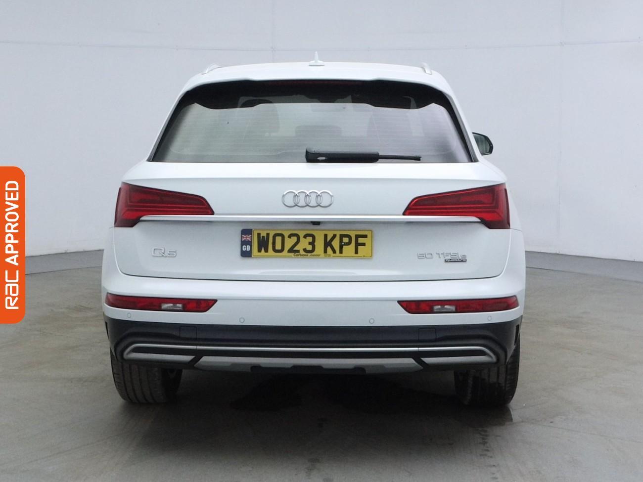 Audi Q5 view 9