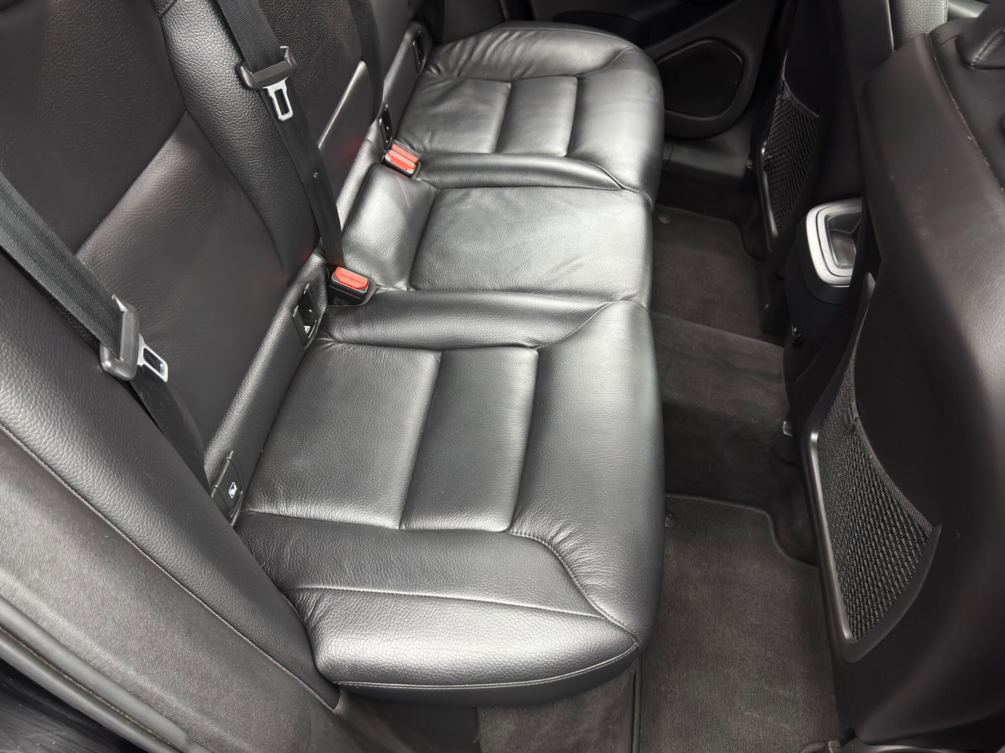 Volvo XC60 view 16