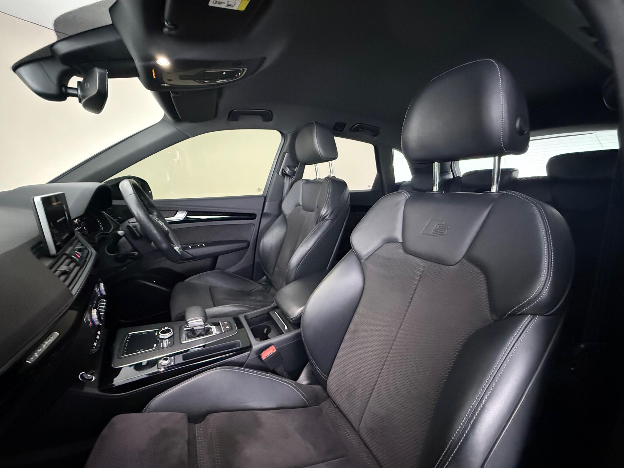 Audi Q5 view 36