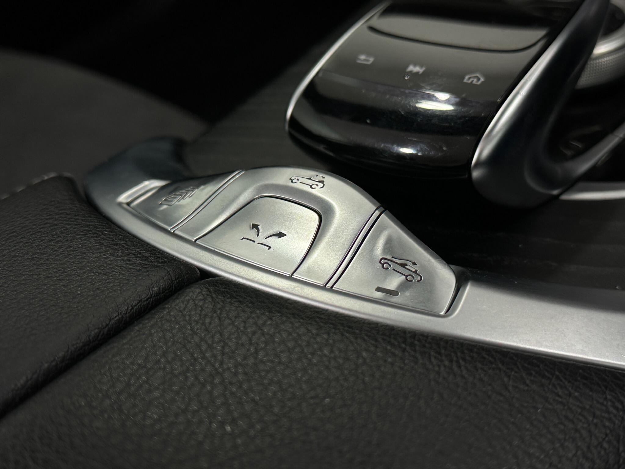 Mercedes-Benz C Class view 21