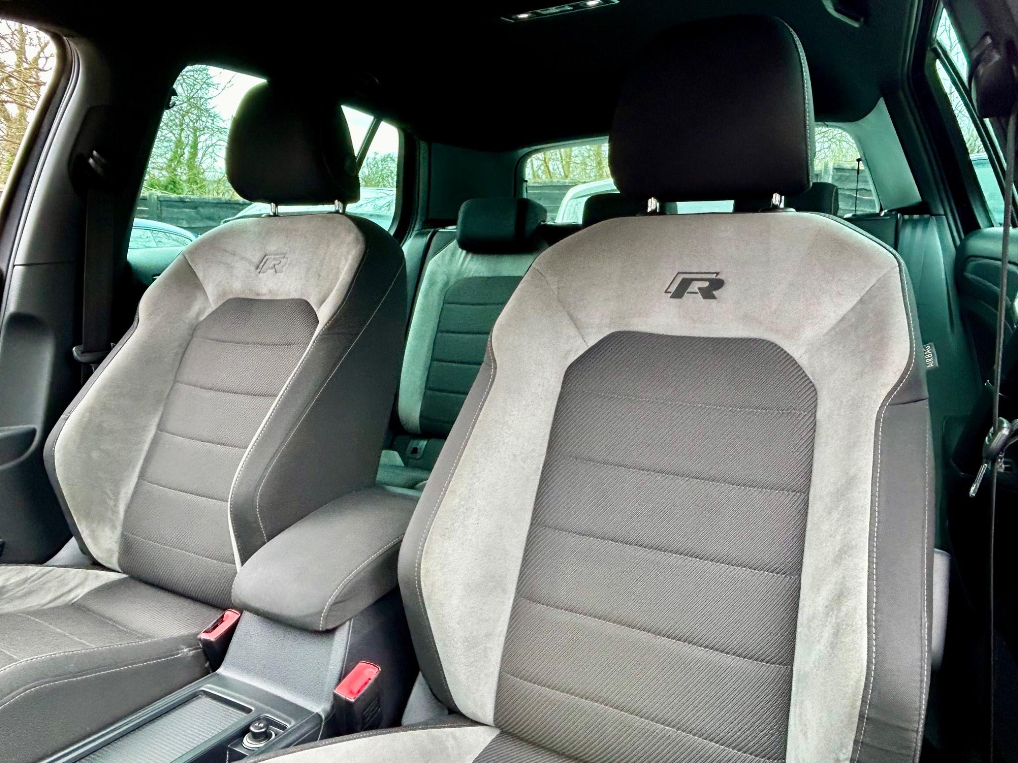 Volkswagen Golf view 16