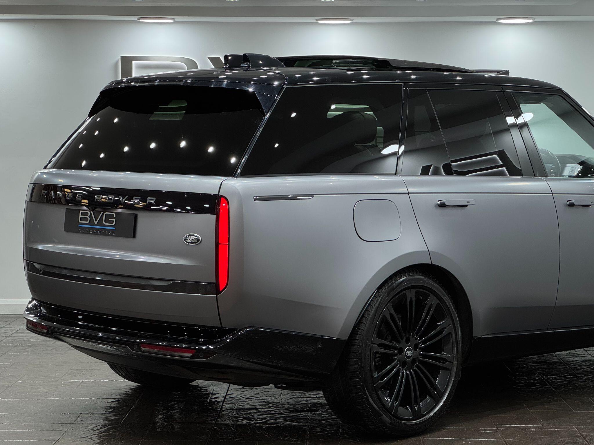 Land Rover Range Rover view 19