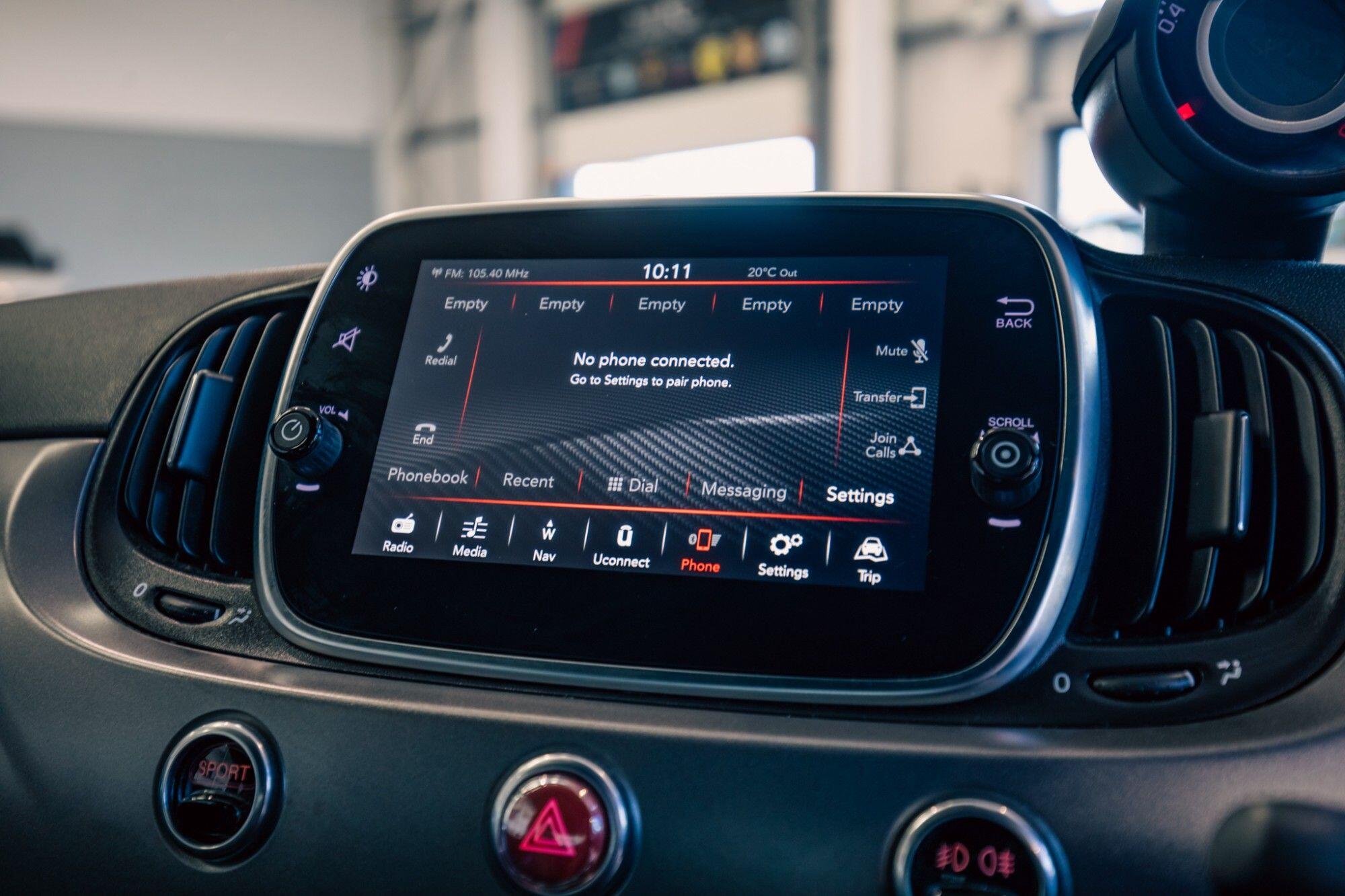 Abarth 595 view 16