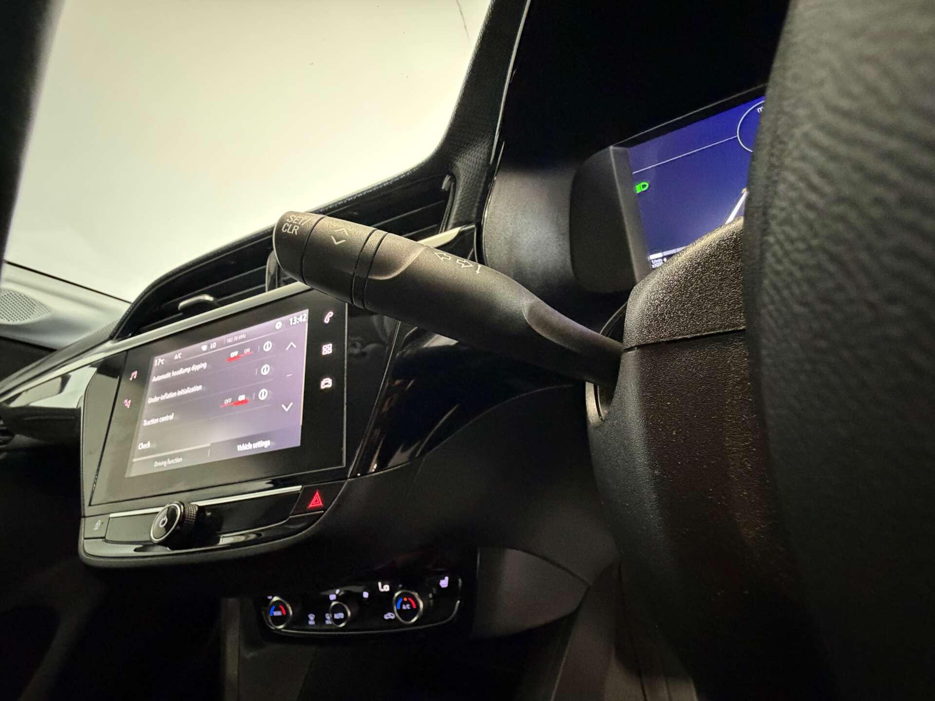 Vauxhall Corsa view 32