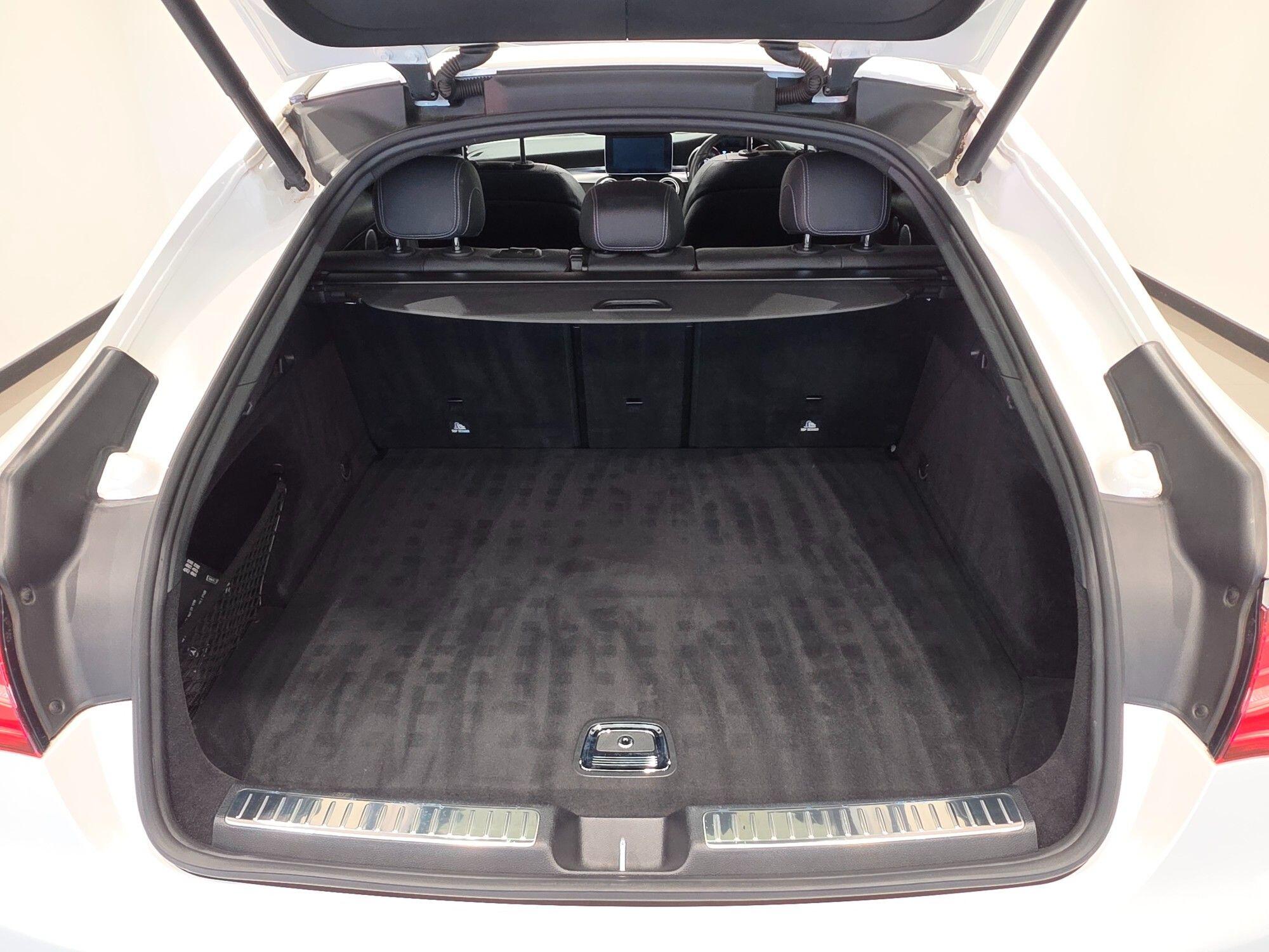 Mercedes-Benz GLC view 46