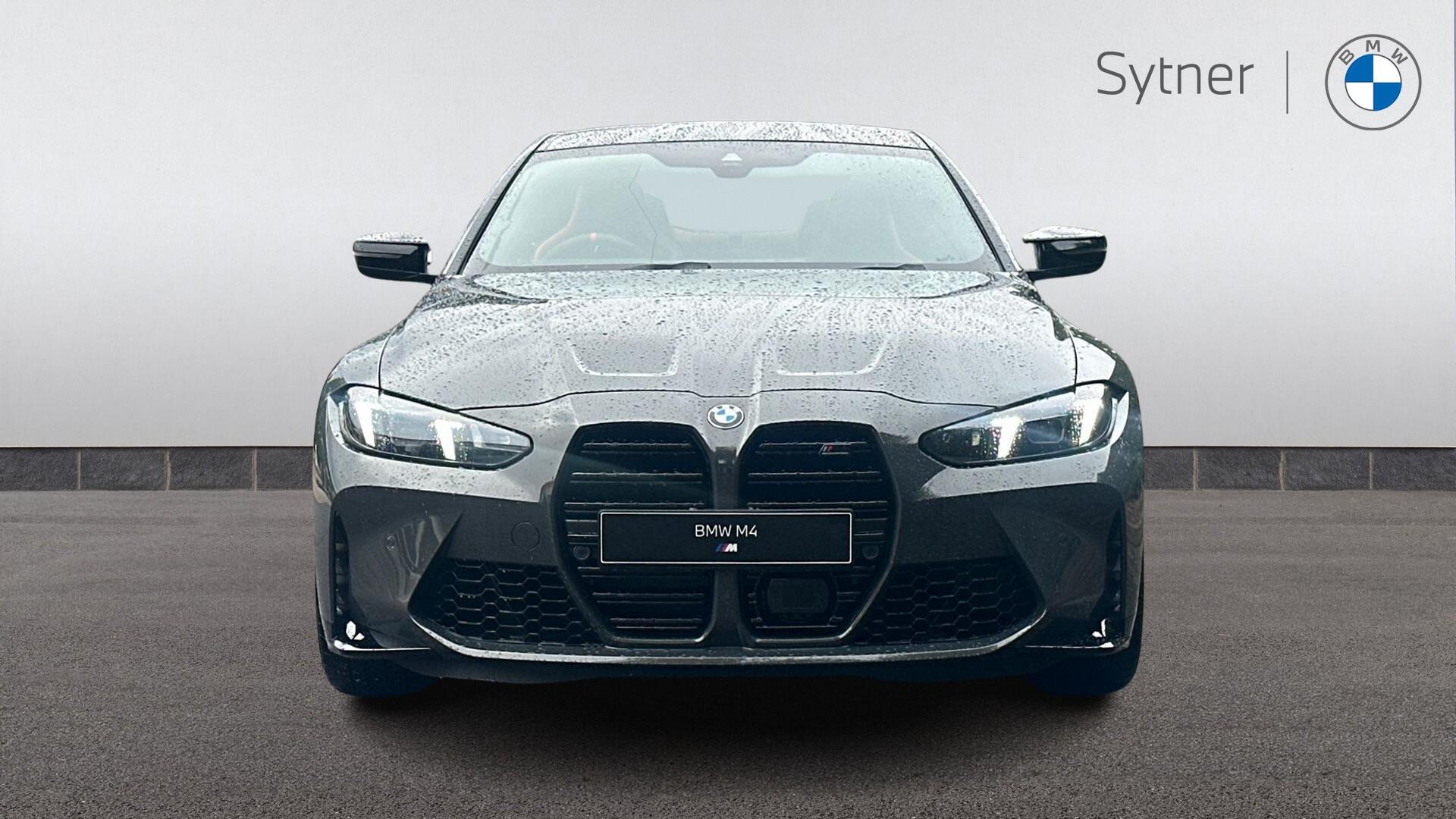 BMW M4 view 16