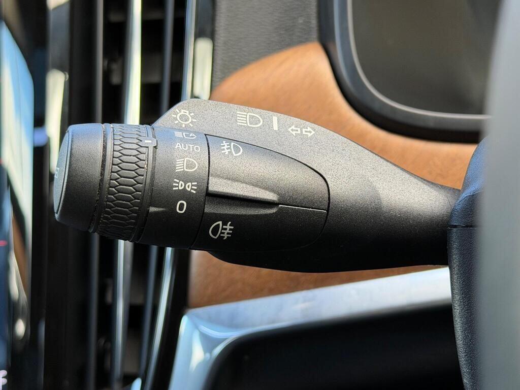 Volvo S90 view 52