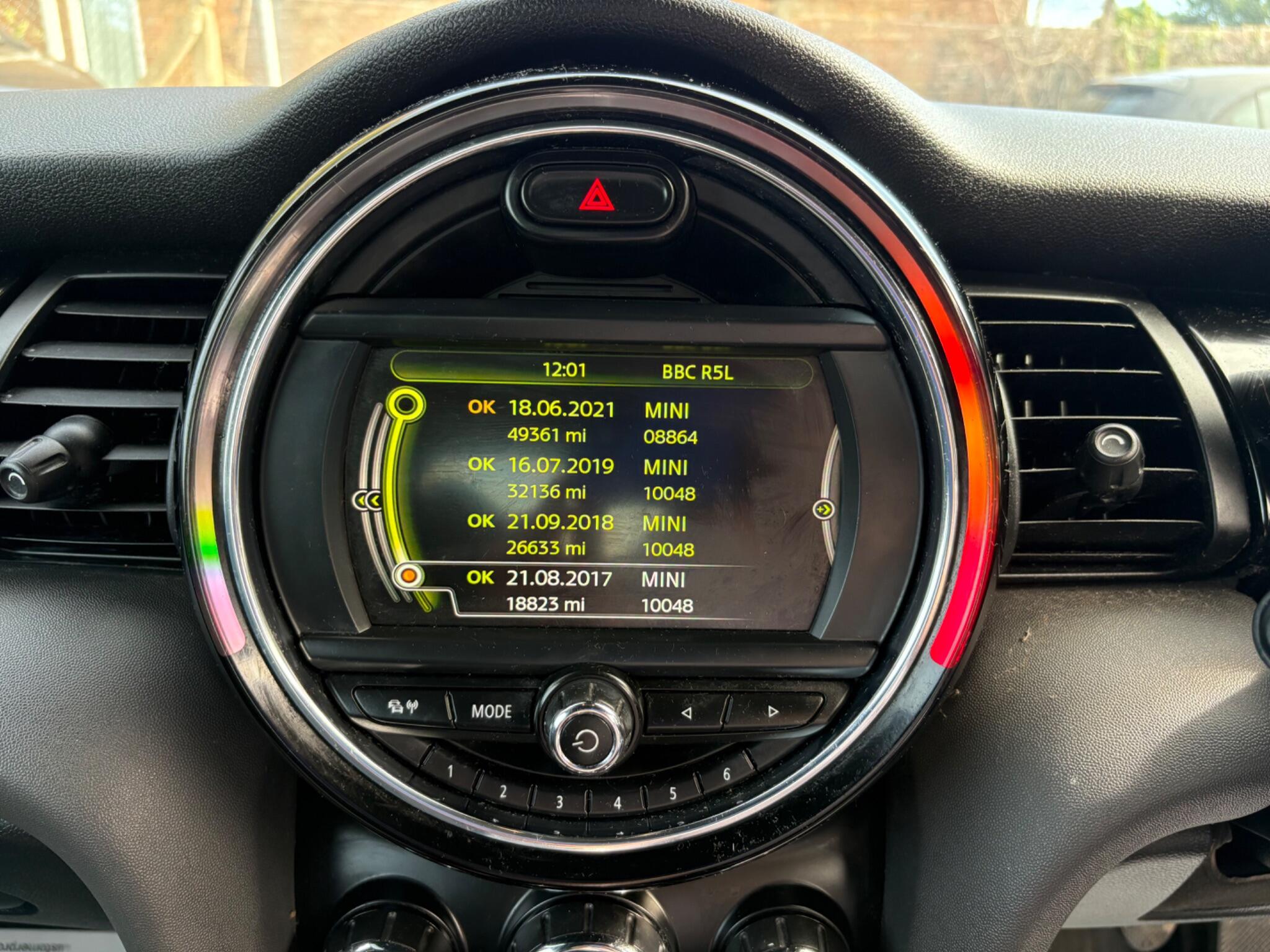 Mini Hatch view 13