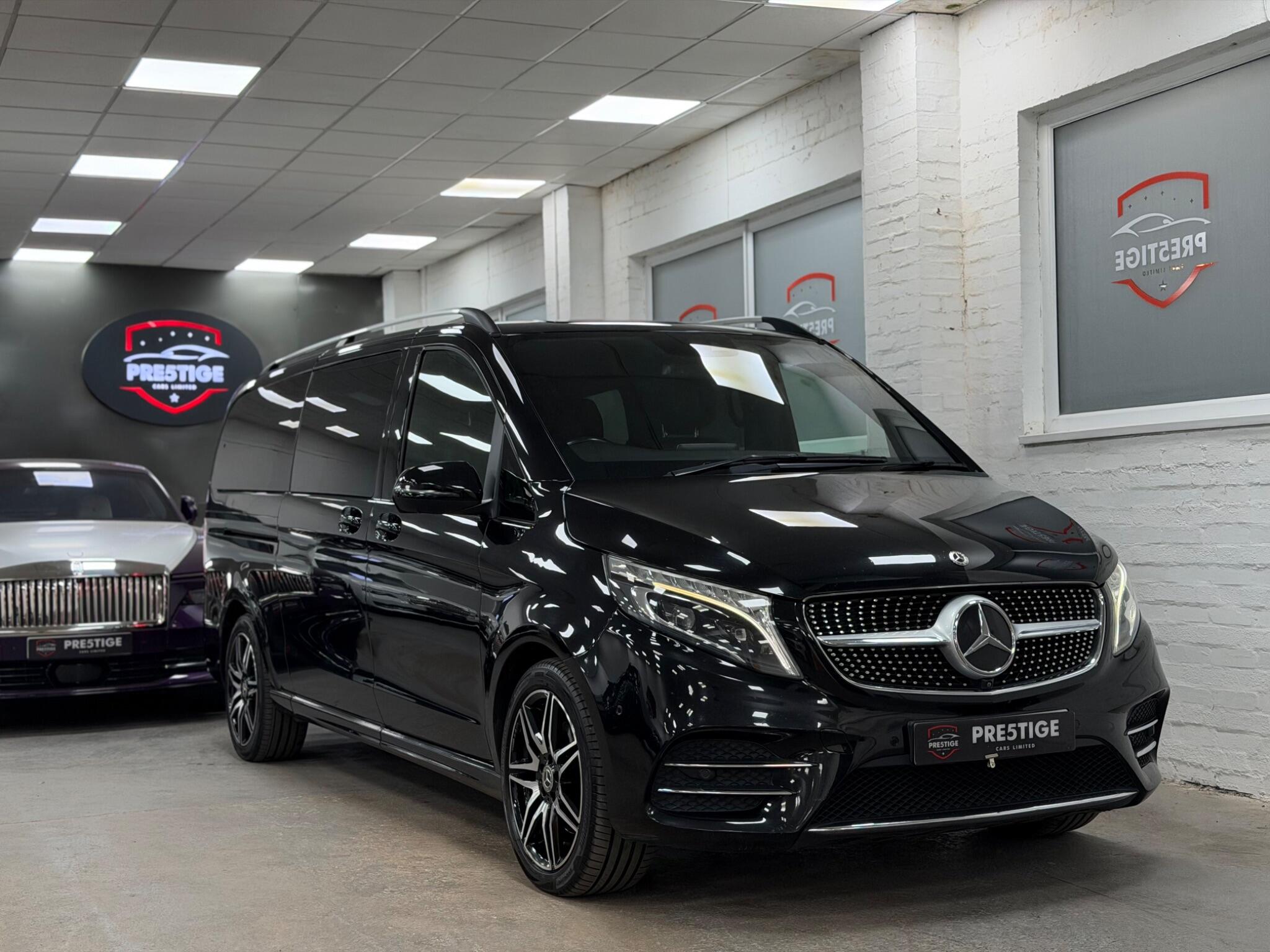 Mercedes-Benz V-Class view 17