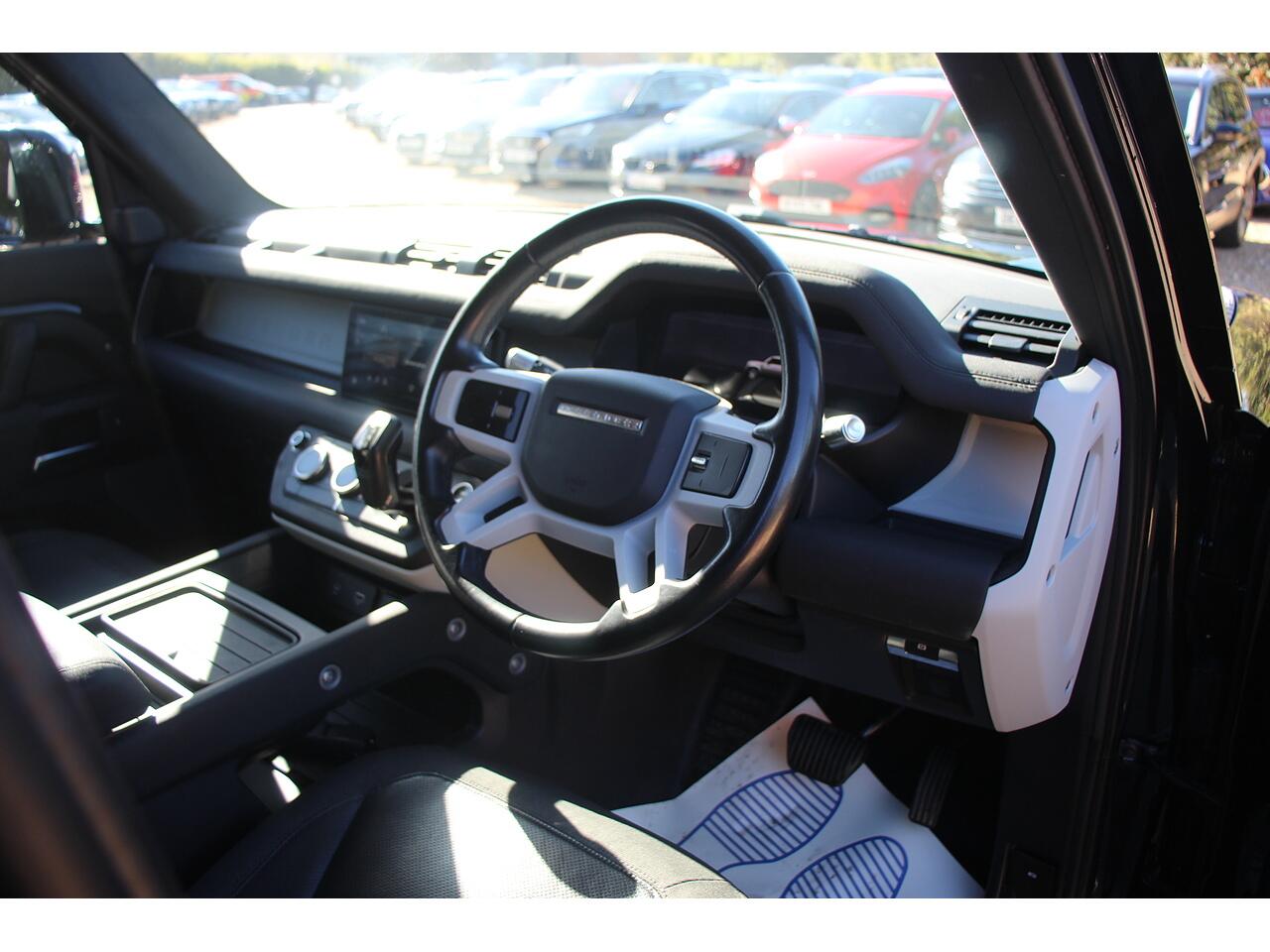 Land Rover Defender view 13