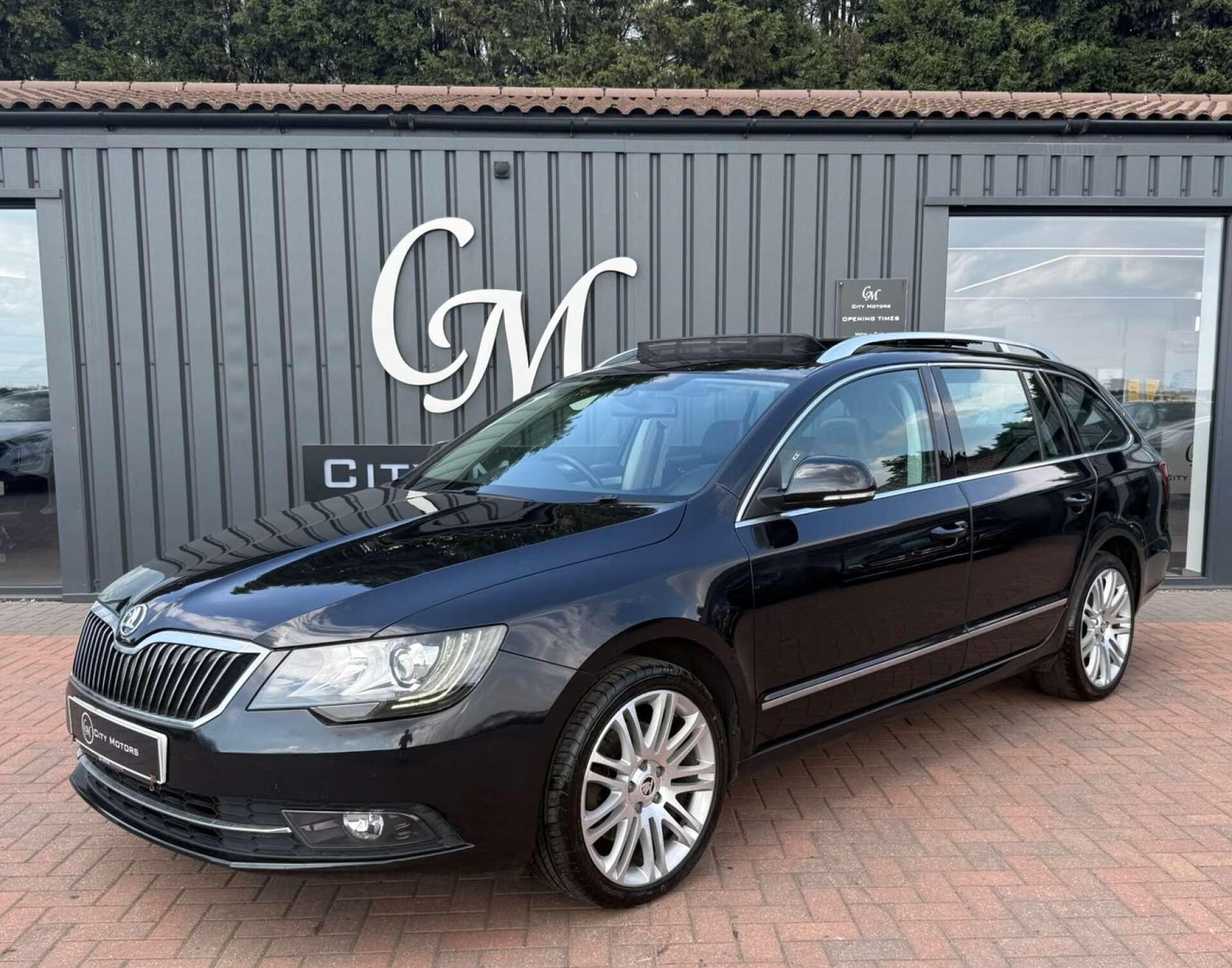 2015 Skoda Superb in Black for sale