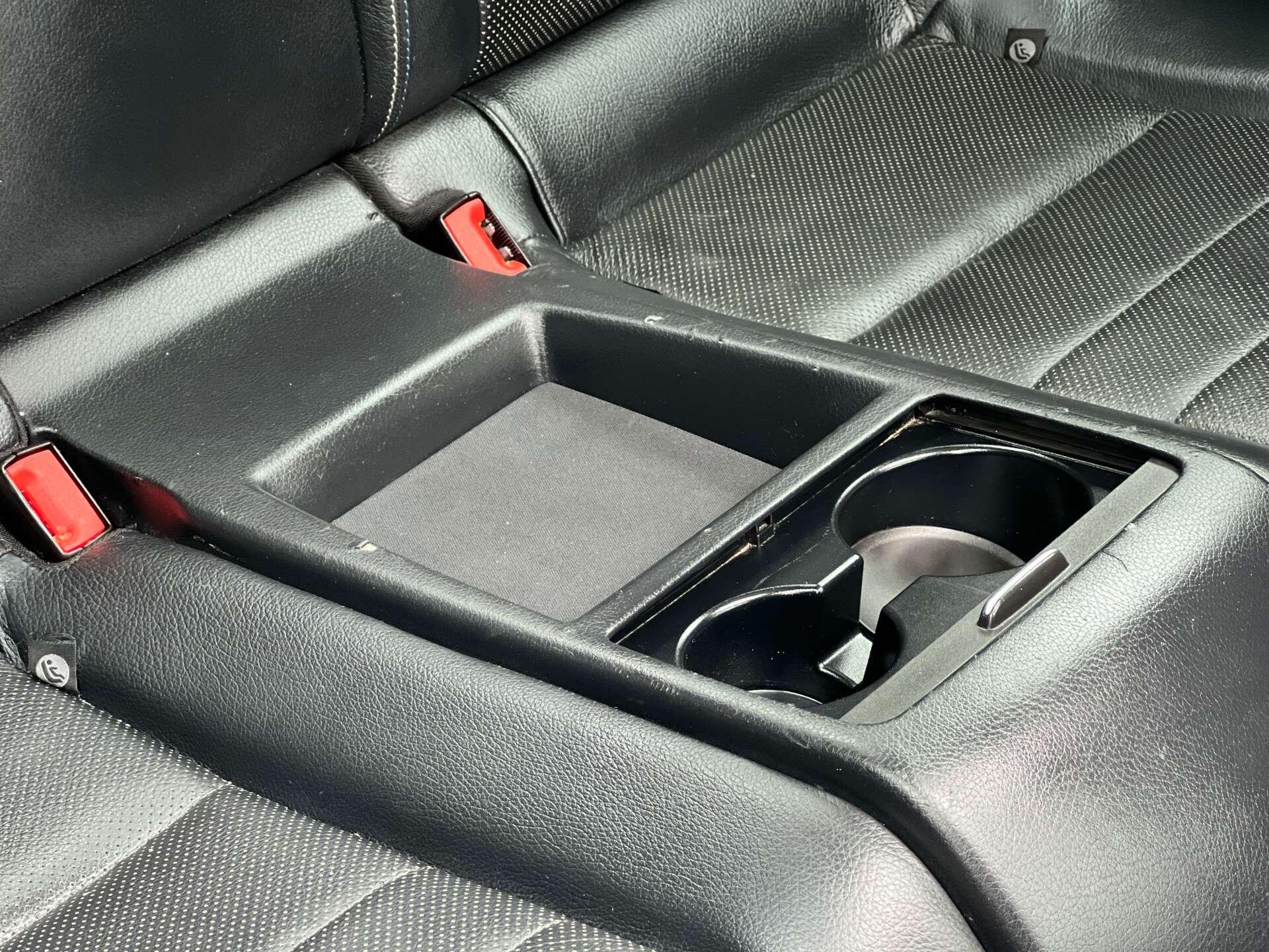 Mercedes-Benz E-Class view 46