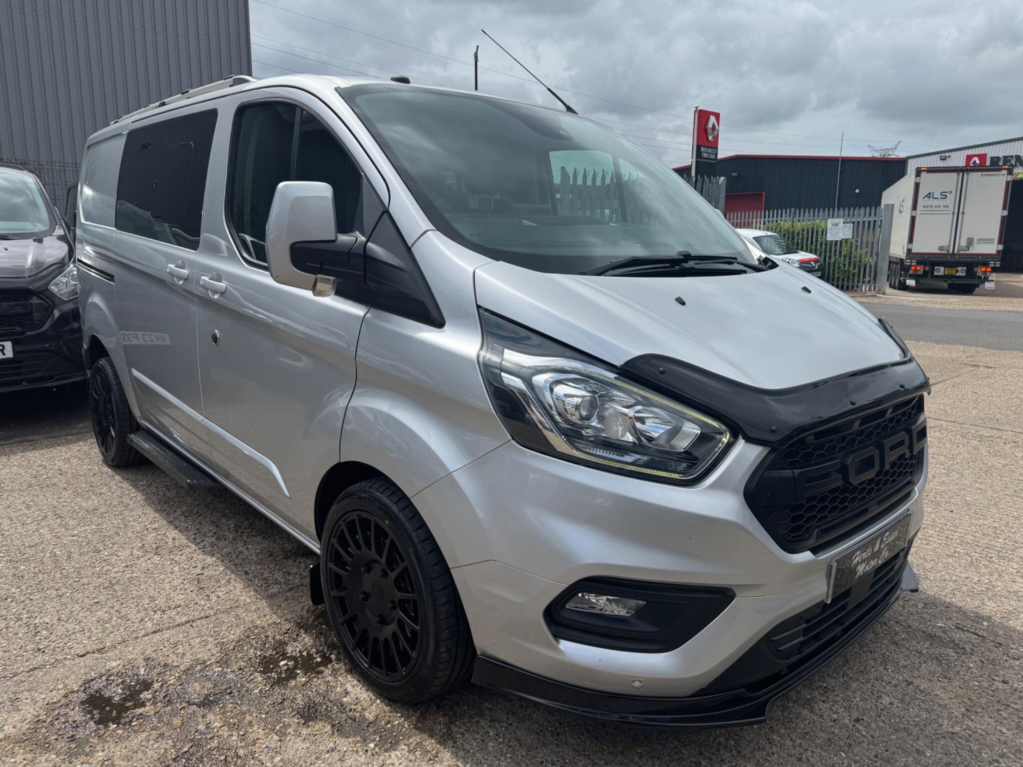 Ford Transit Custom view 5