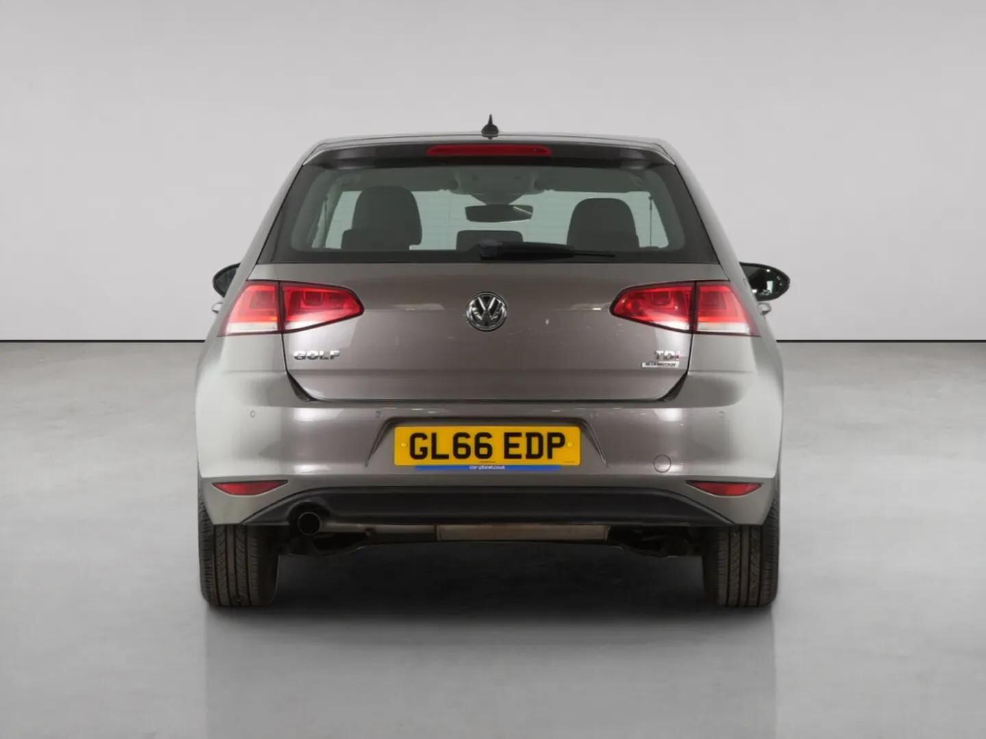 Volkswagen Golf view 7