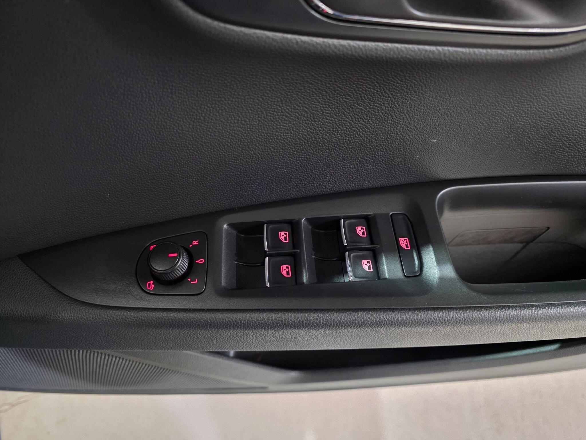 Seat Leon Leon view 14