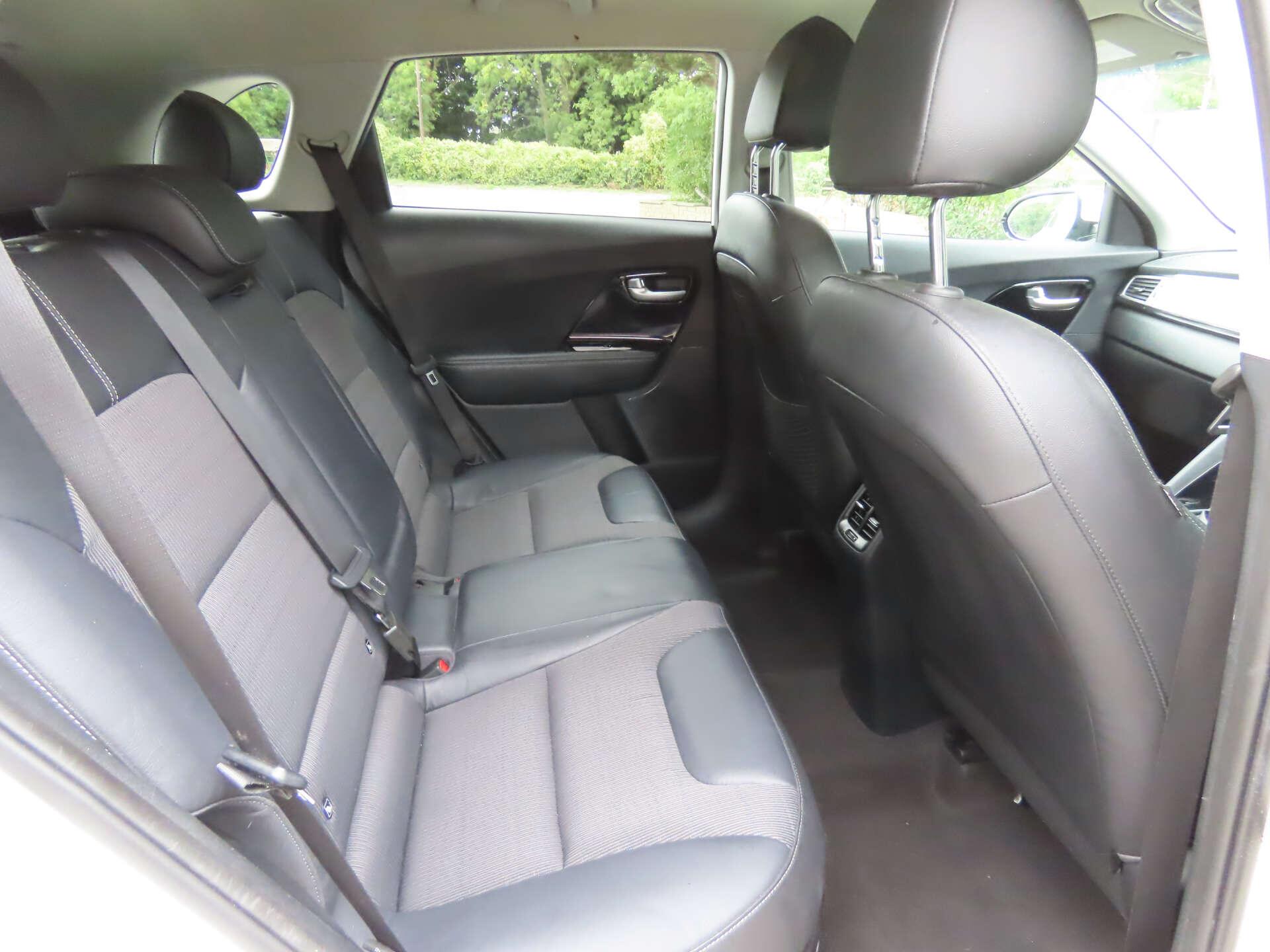 Kia Niro view 9