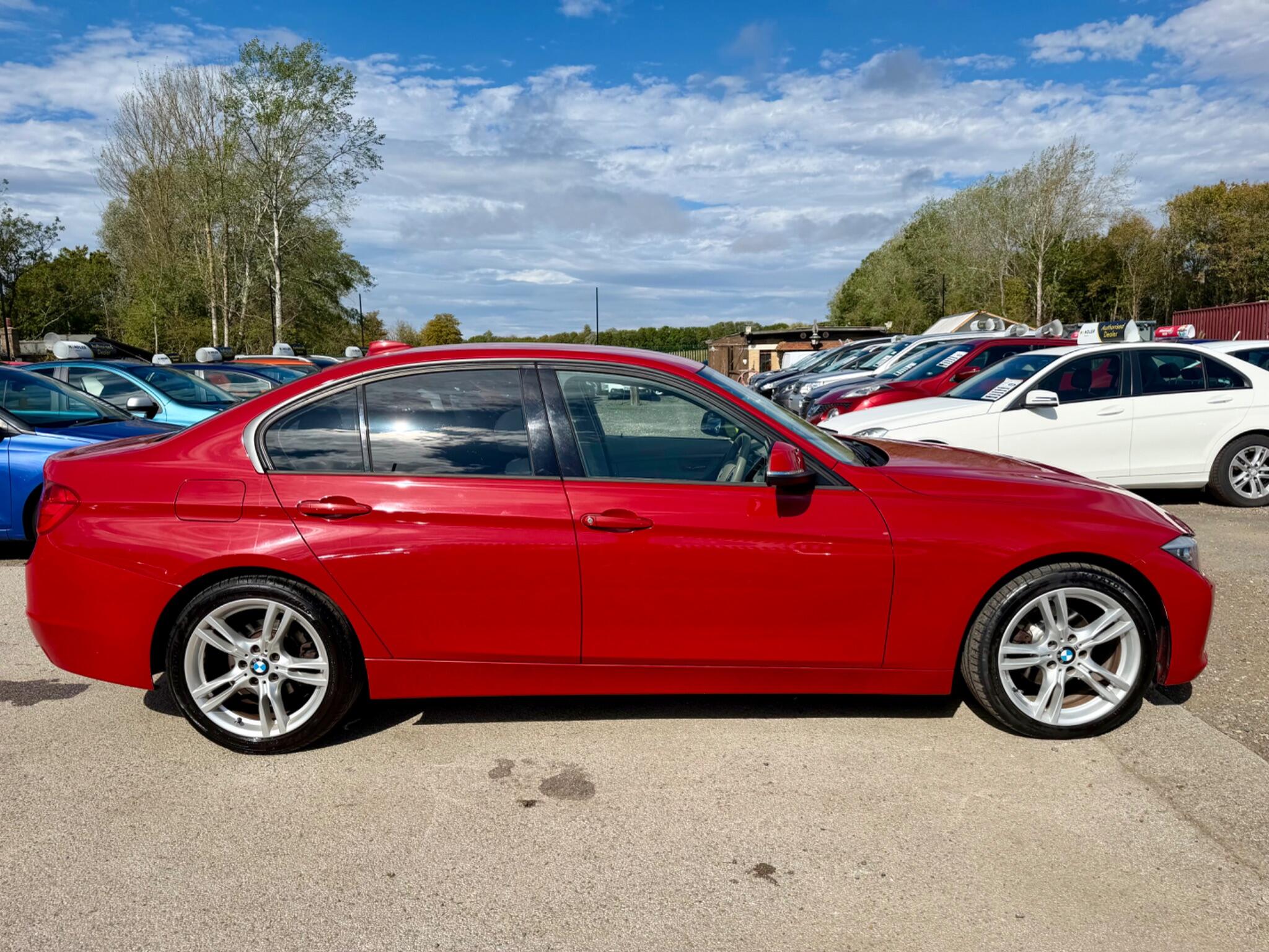 BMW 3 Series view 19