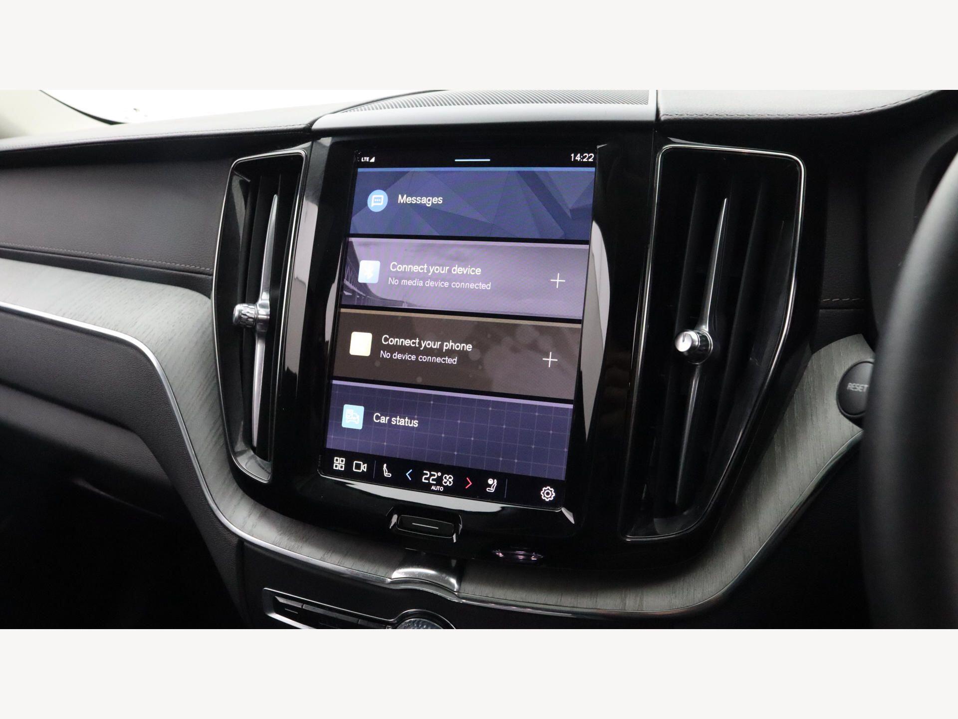 Volvo XC60 view 18