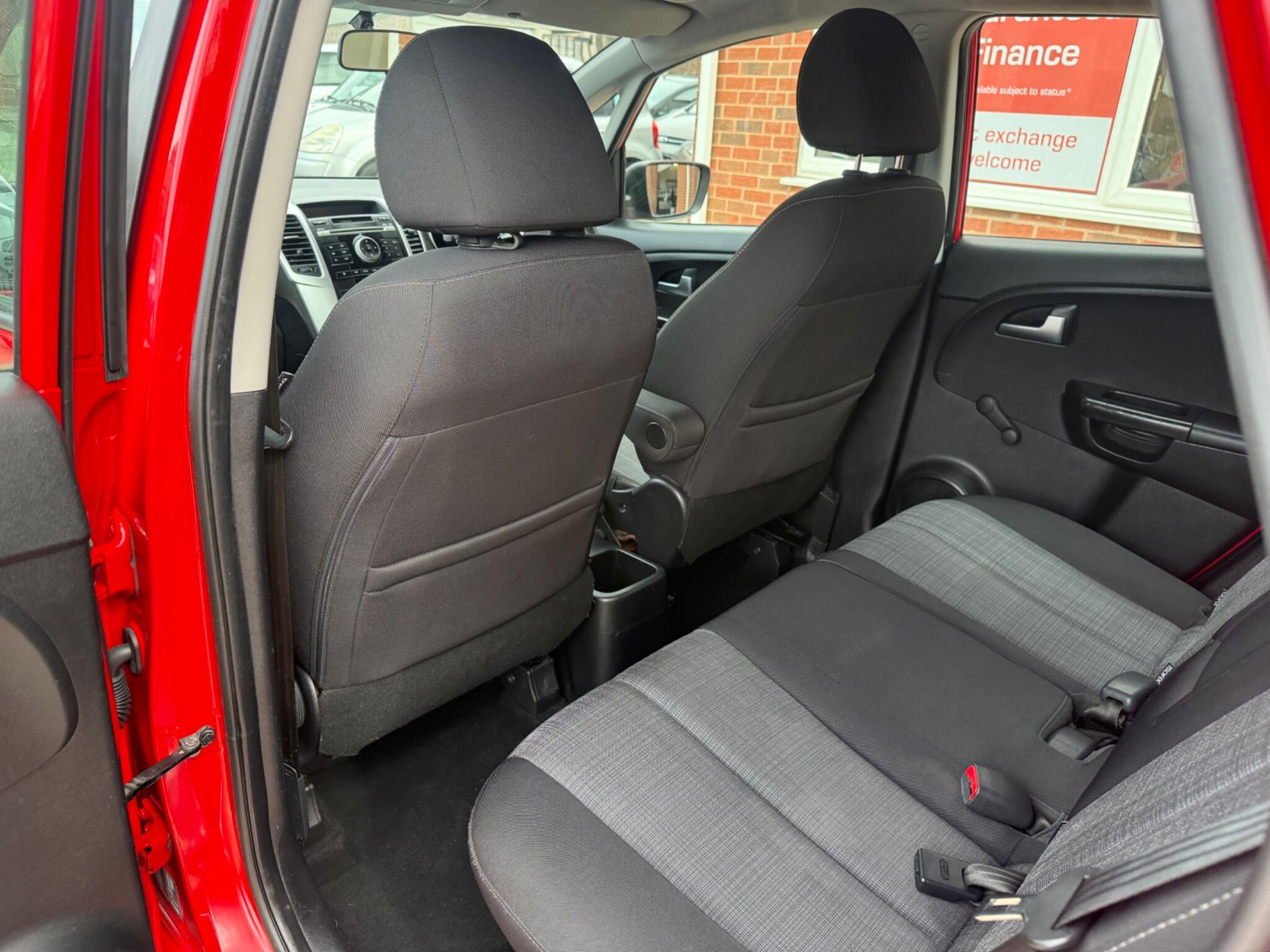 Kia Venga view 24