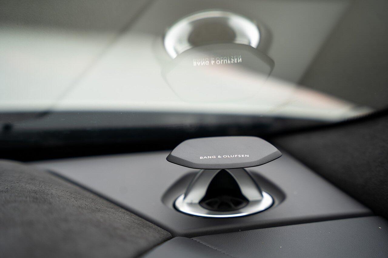 Lamborghini Urus view 63