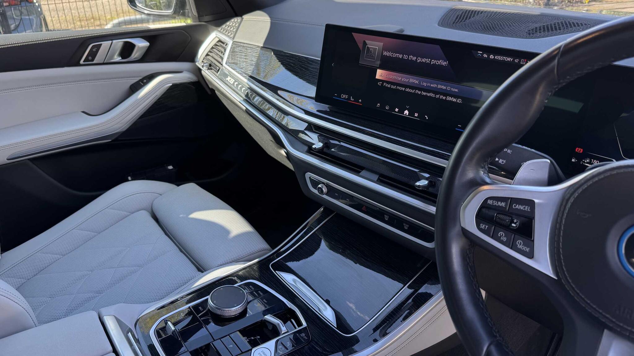 BMW X5 view 21