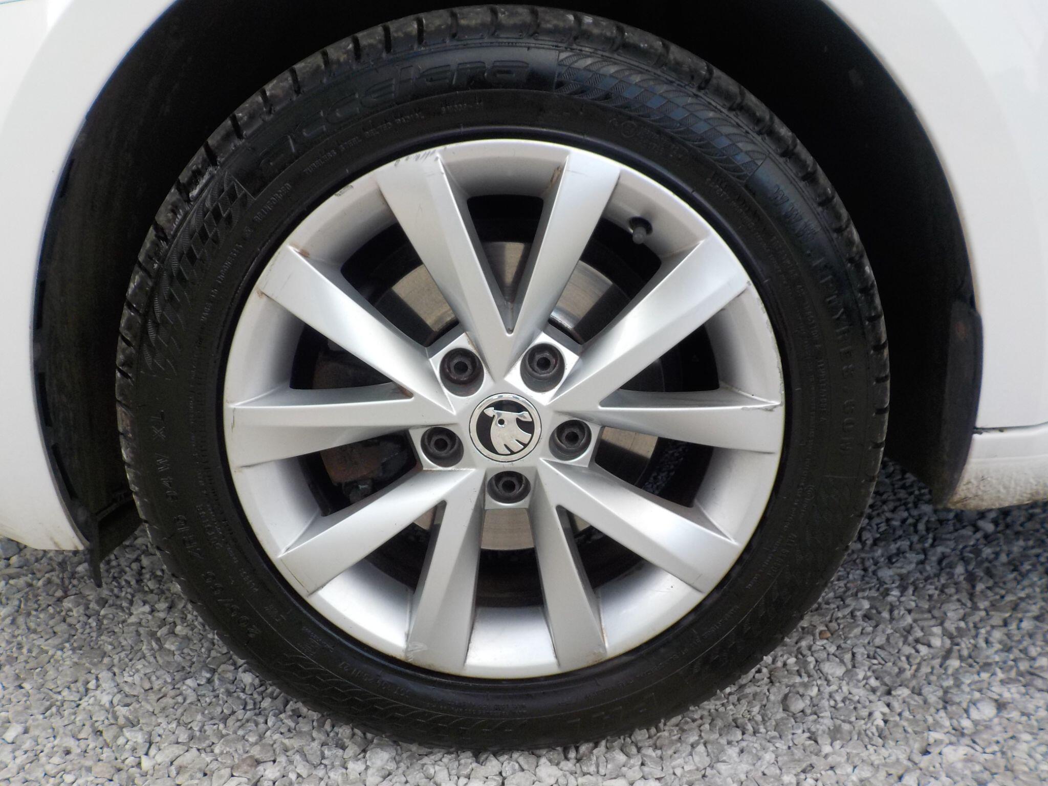 Skoda Octavia 1.6 TDI CR S Estate 5dr Diesel Manual Euro 6 (s/s) (115 ps)