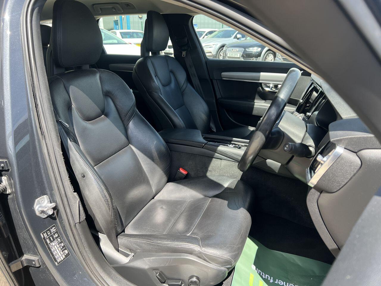 Volvo V90 view 17