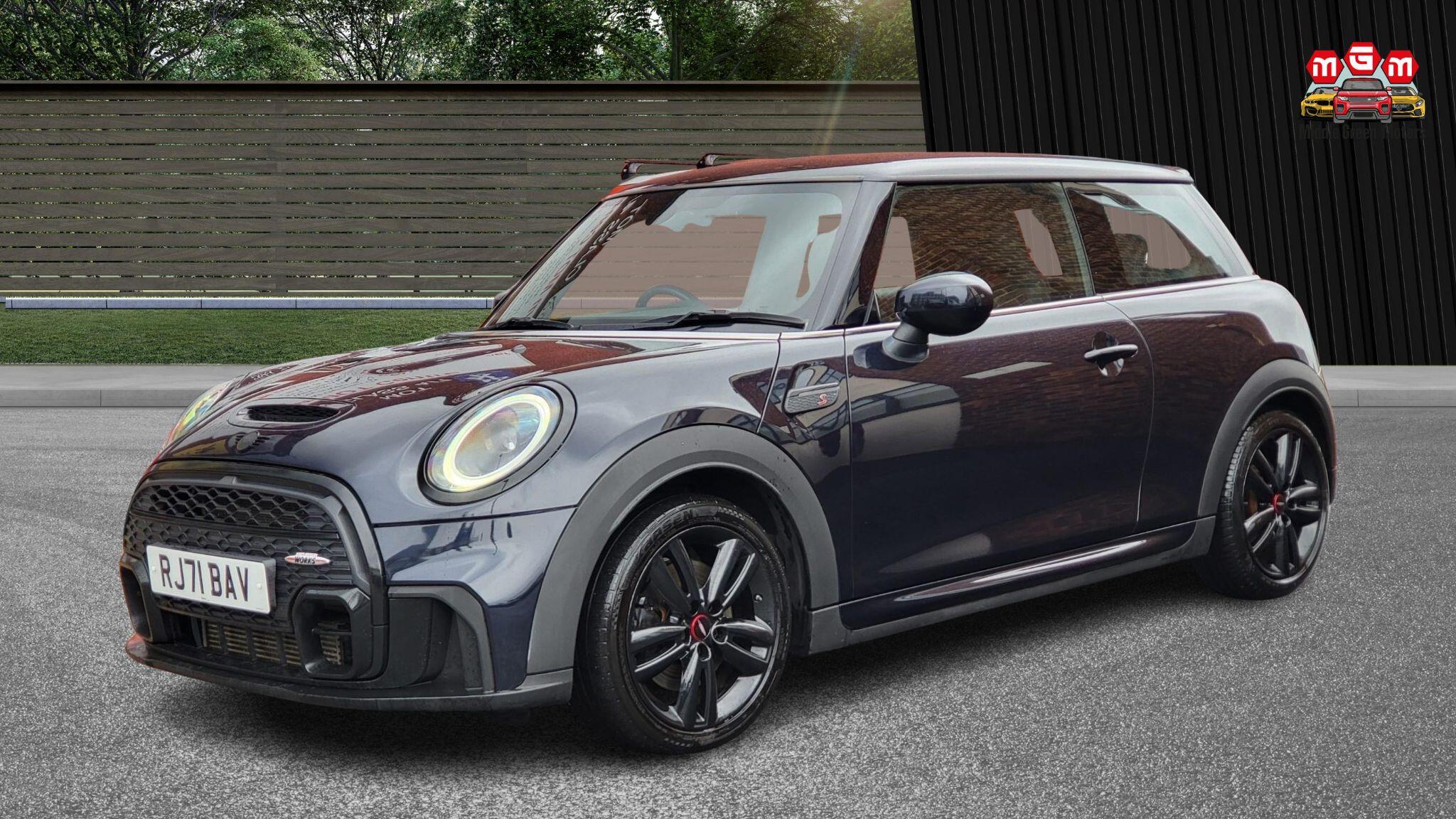 Mini Hatch view 3