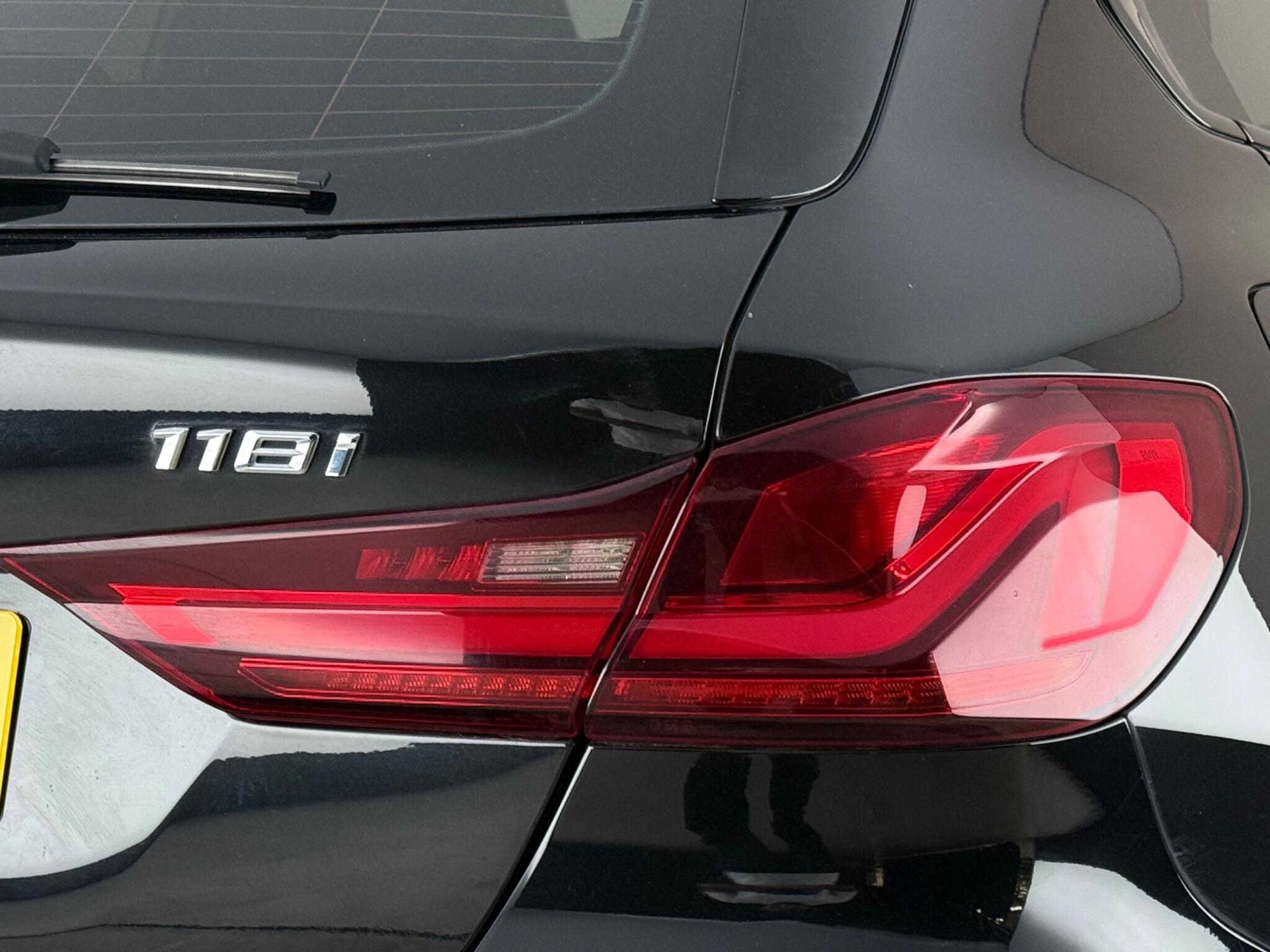 BMW 1 Series view 11