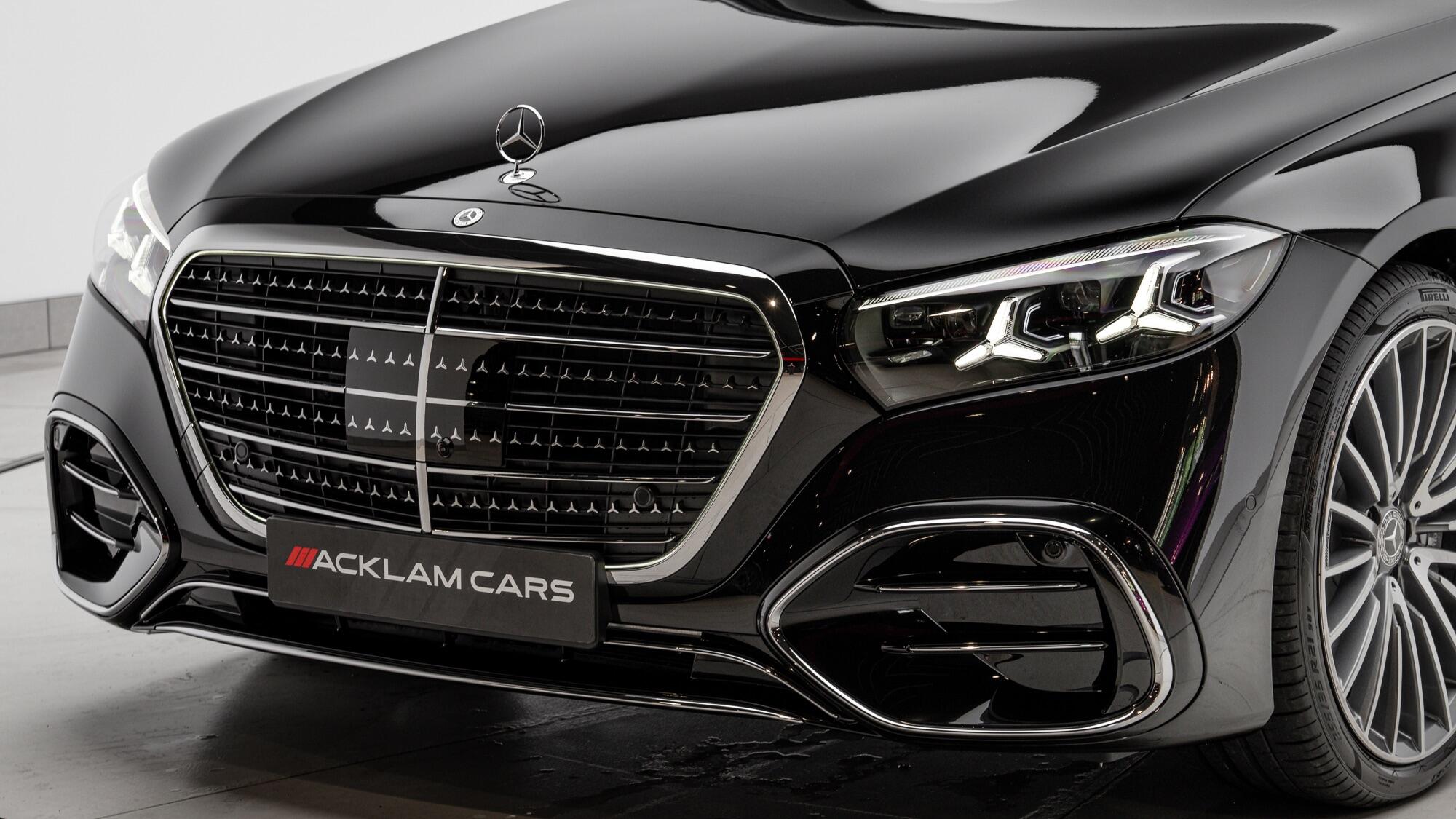 Mercedes-Benz S-Class view 9