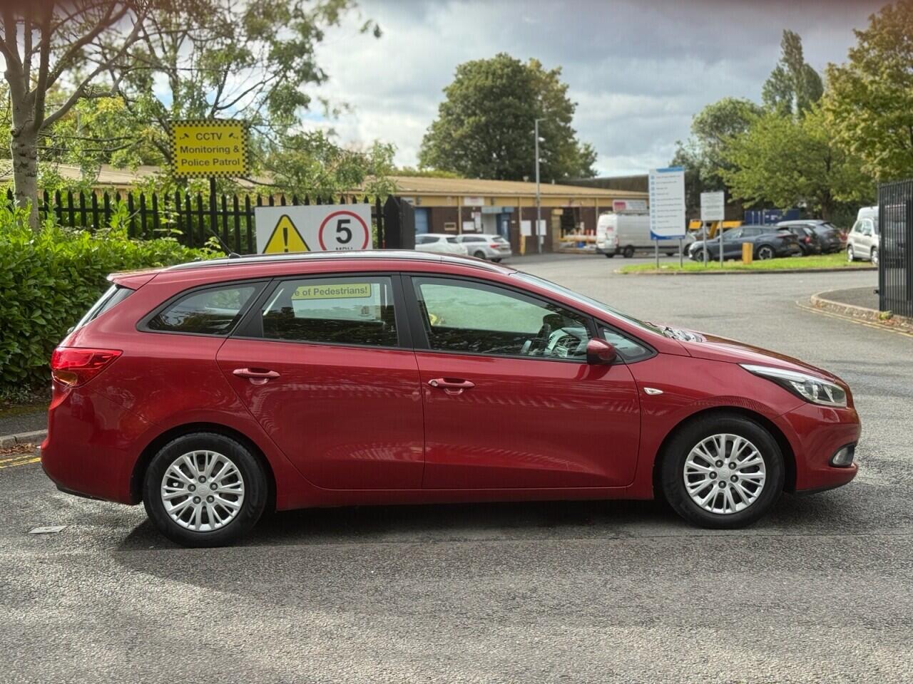 Kia Ceed view 8