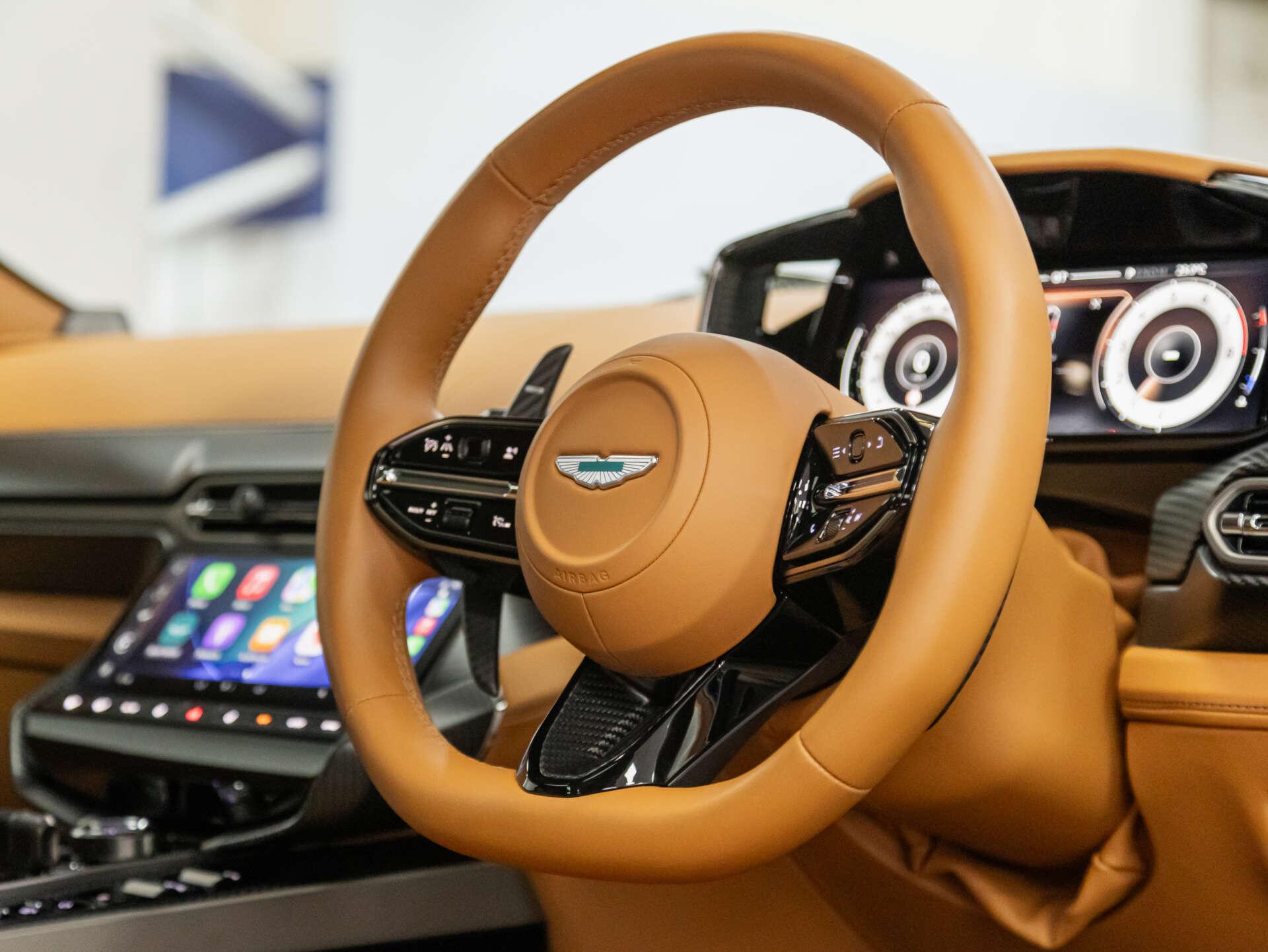 Aston Martin Vanquish view 43